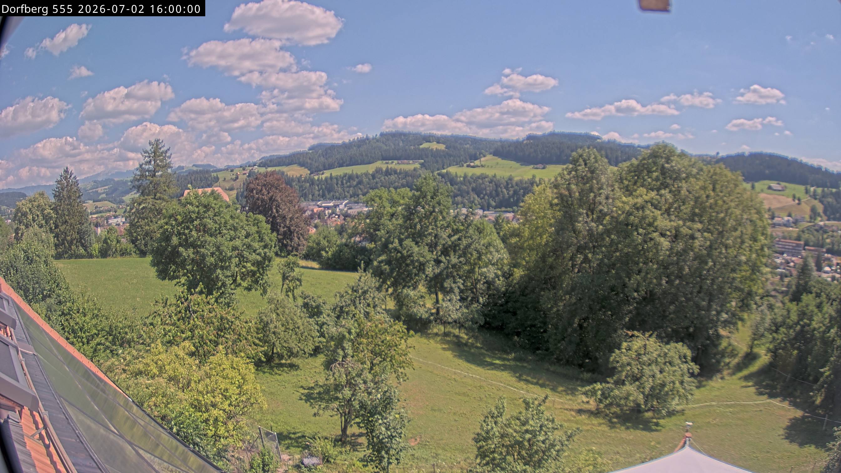 Webcam-Bild: Aussicht vom Dorfberg in Langnau 20260702-160000