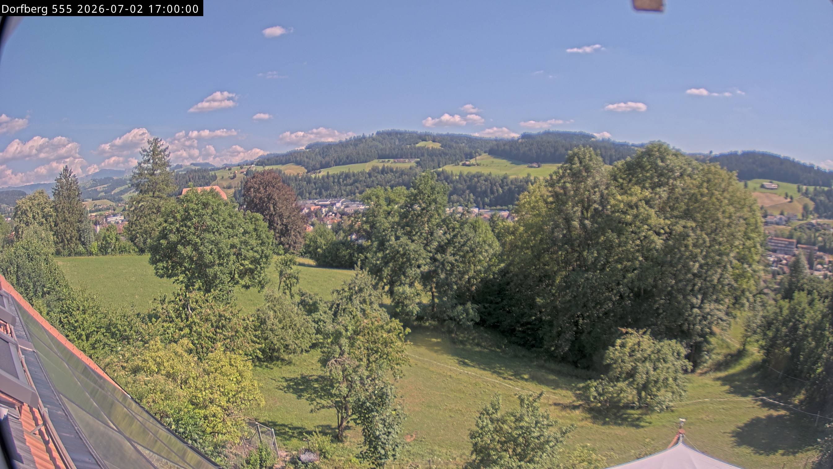 Webcam-Bild: Aussicht vom Dorfberg in Langnau 20260702-170000
