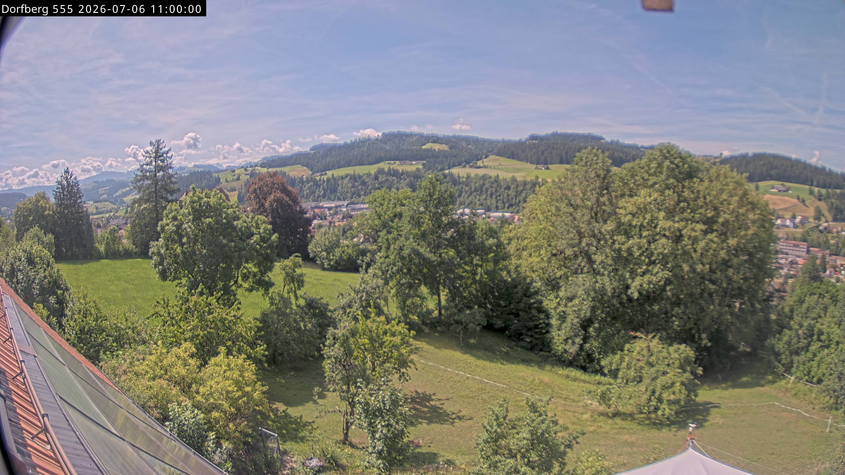 Webcam-Bild: Aussicht vom Dorfberg in Langnau 20260706-110000