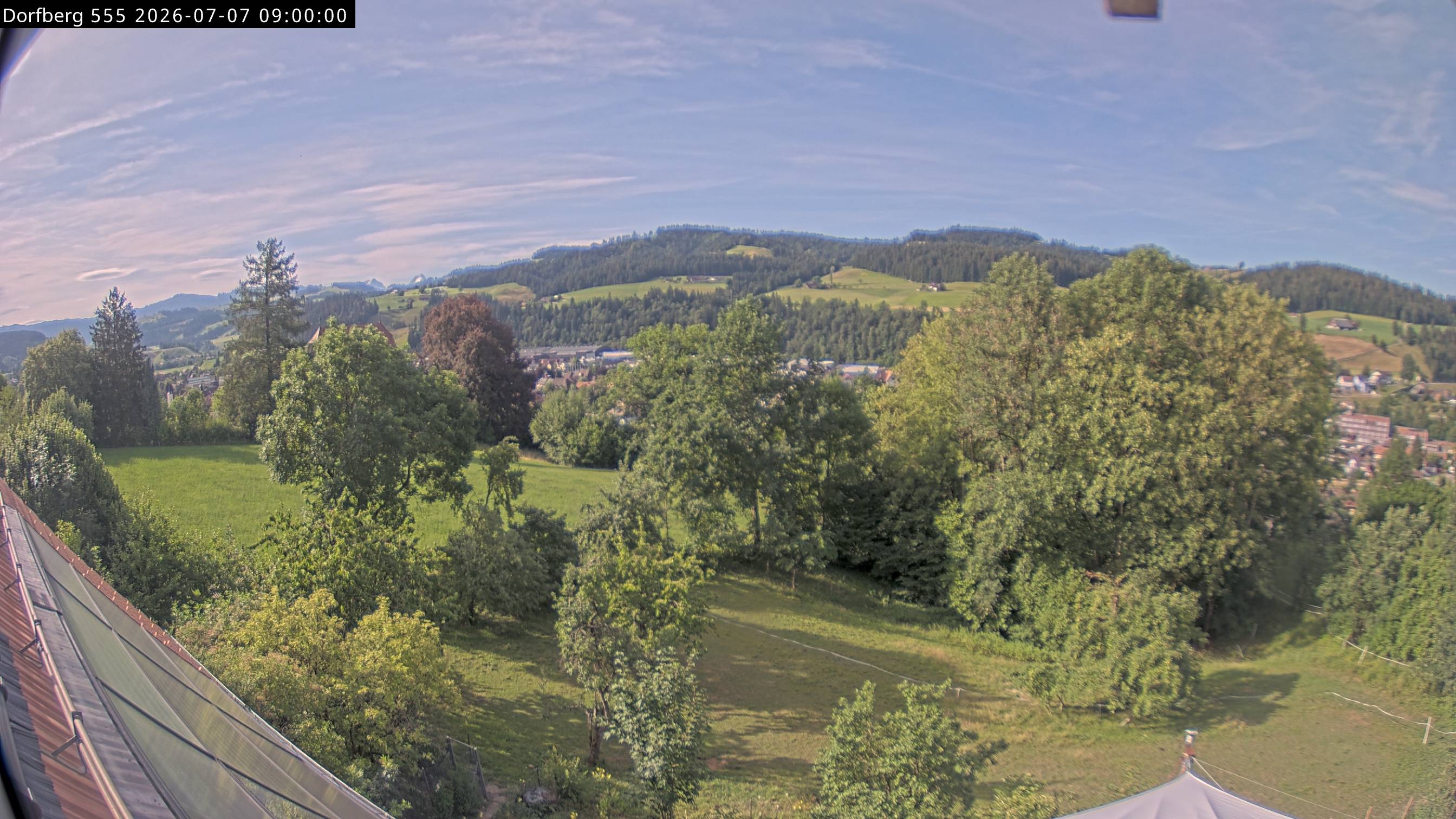 Webcam-Bild: Aussicht vom Dorfberg in Langnau 20260707-090000