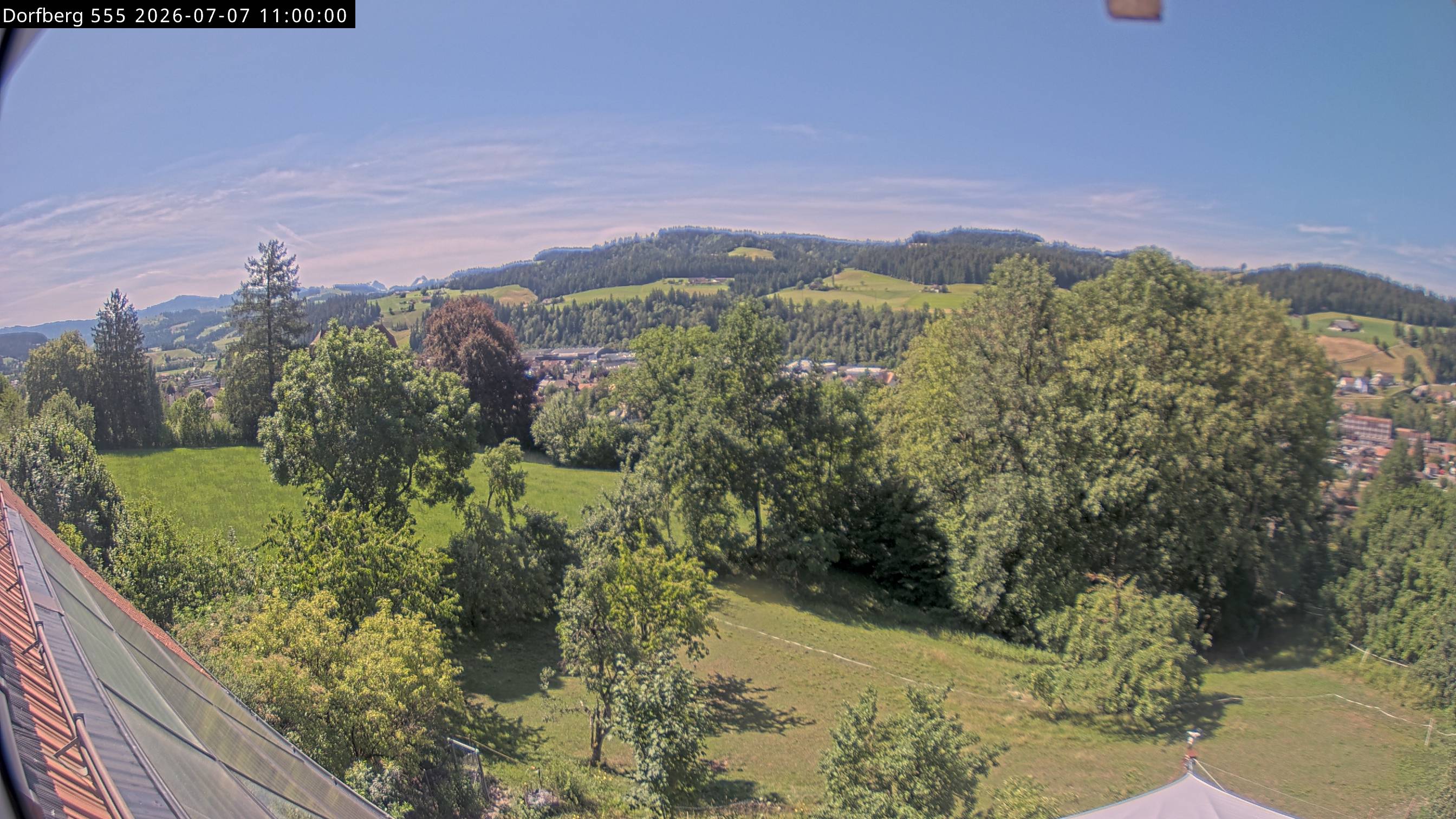 Webcam-Bild: Aussicht vom Dorfberg in Langnau 20260707-110000