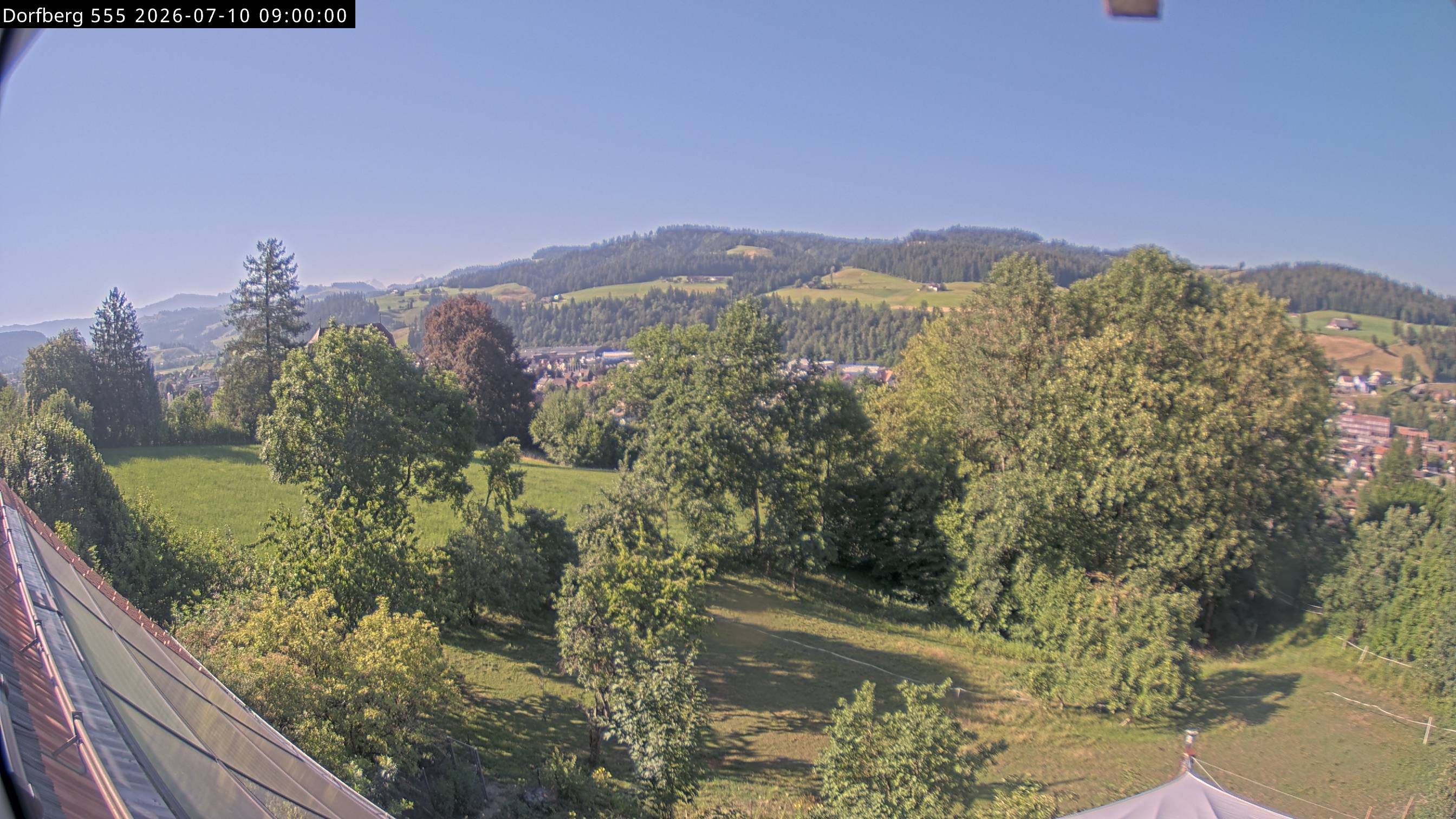 Webcam-Bild: Aussicht vom Dorfberg in Langnau 20260710-090000