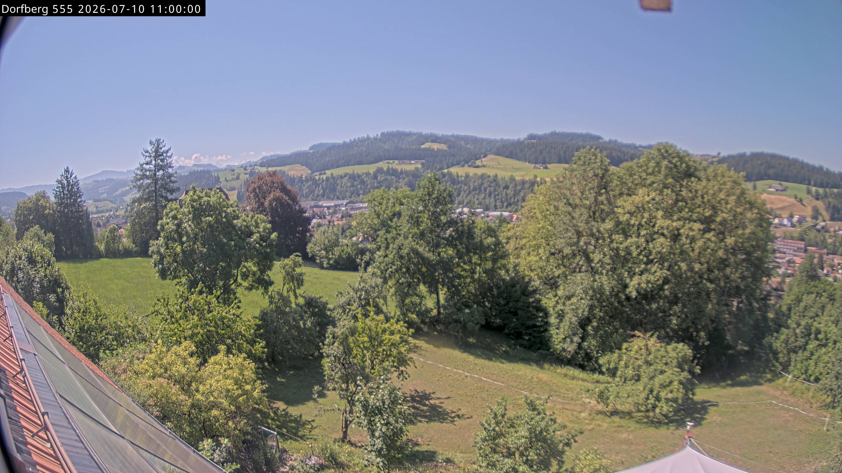Webcam-Bild: Aussicht vom Dorfberg in Langnau 20260710-110000