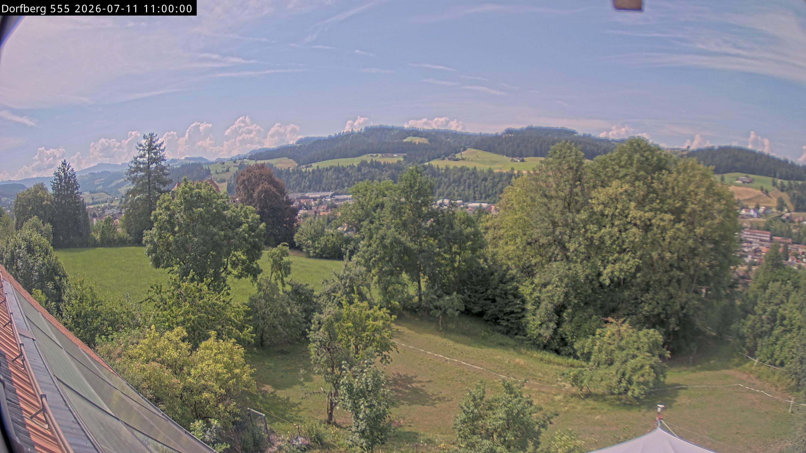Webcam-Bild: Aussicht vom Dorfberg in Langnau 20260711-110000