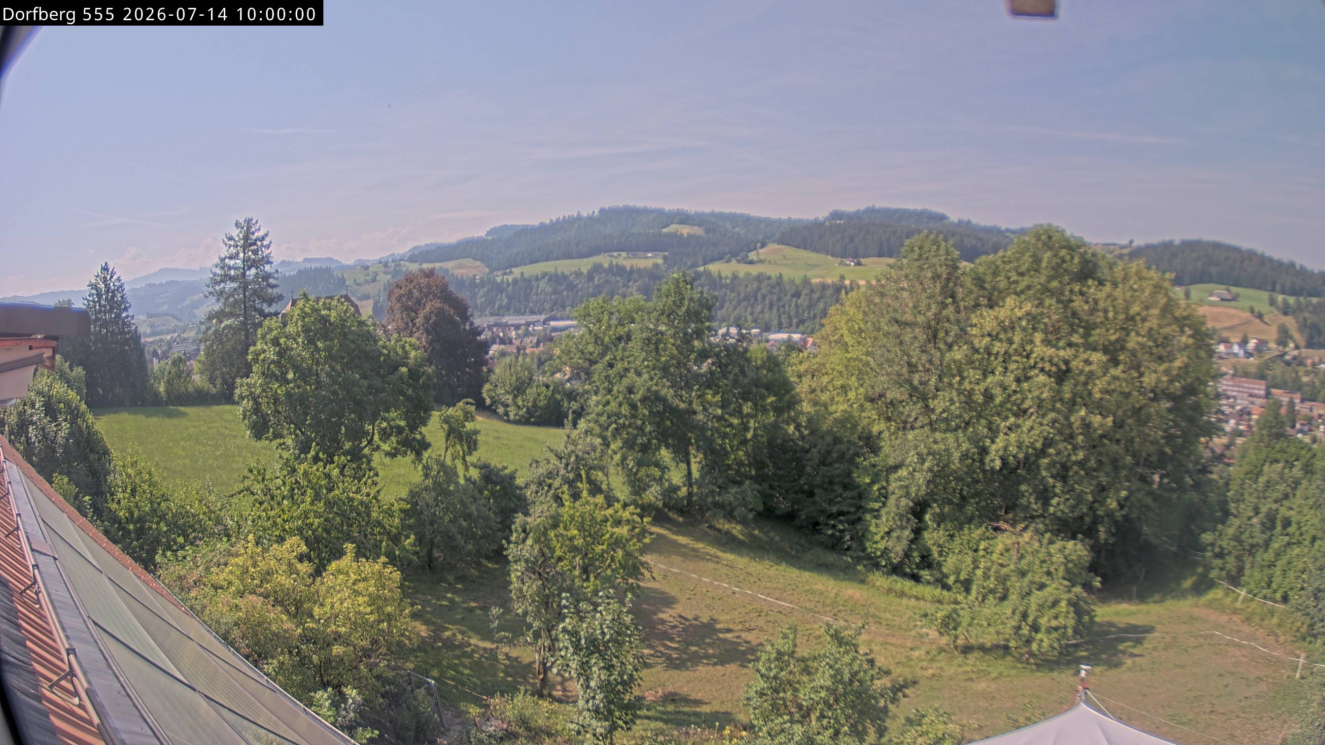 Webcam-Bild: Aussicht vom Dorfberg in Langnau 20260714-100000