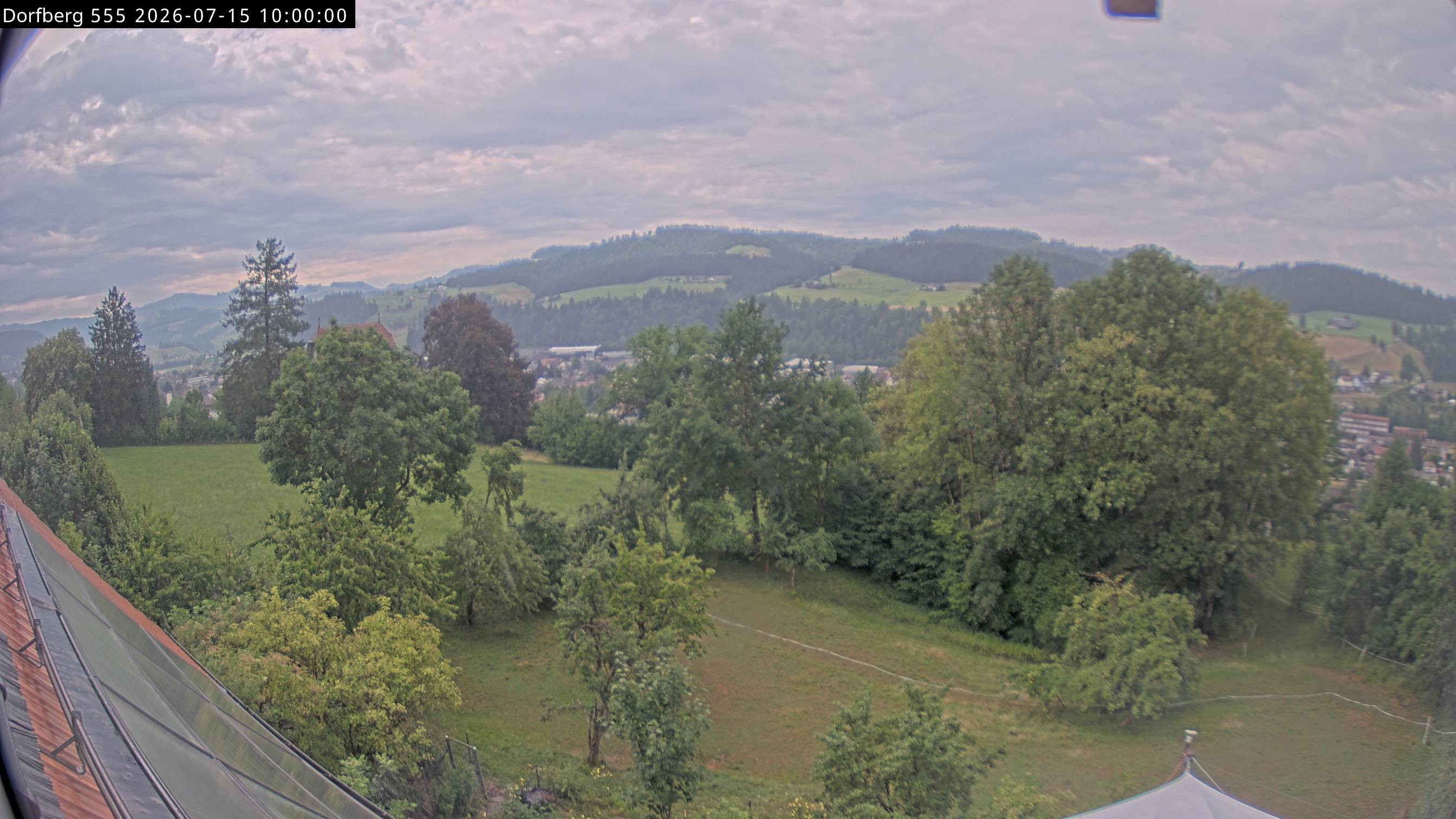 Webcam-Bild: Aussicht vom Dorfberg in Langnau 20260715-100000