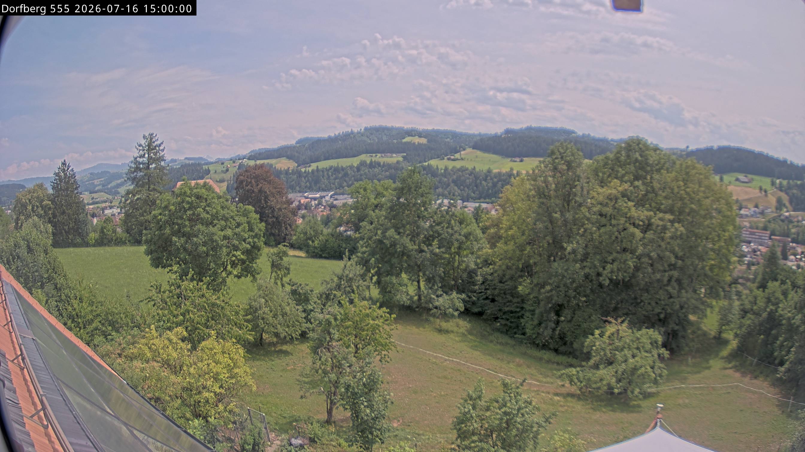 Webcam-Bild: Aussicht vom Dorfberg in Langnau 20260716-150000