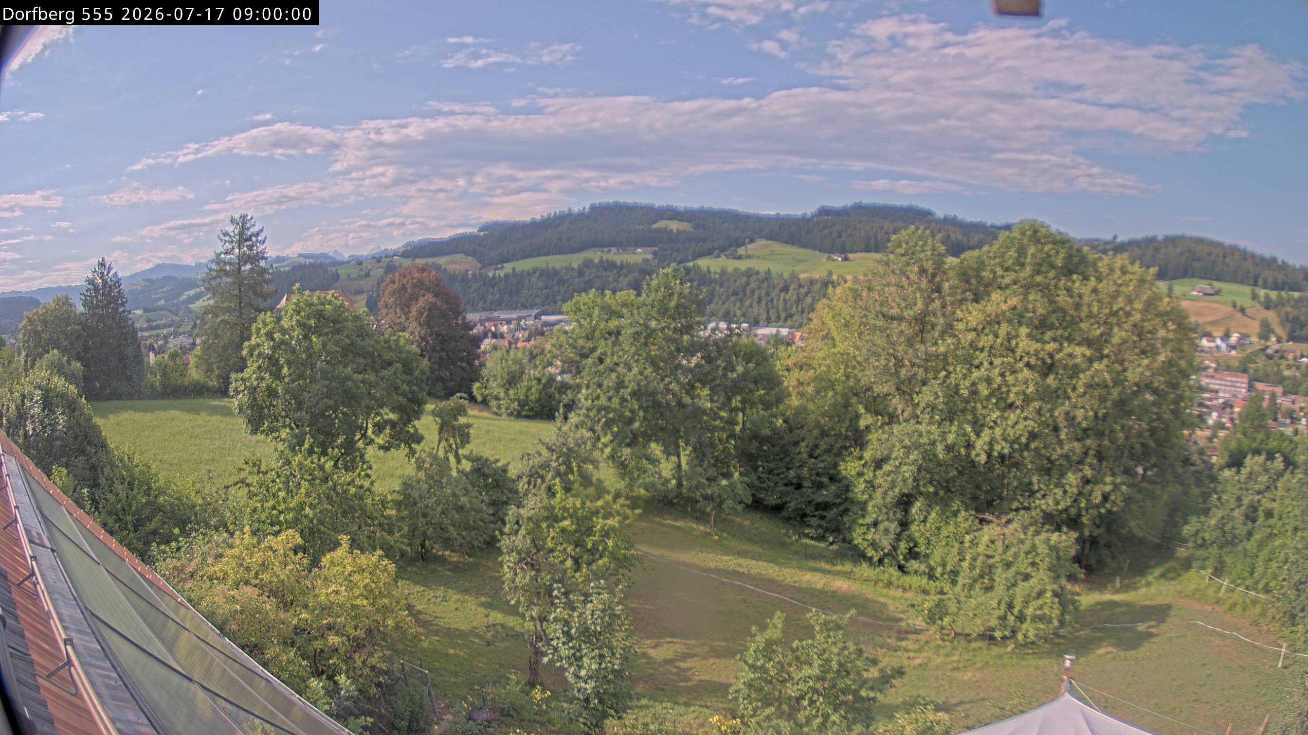 Webcam-Bild: Aussicht vom Dorfberg in Langnau 20260717-090000