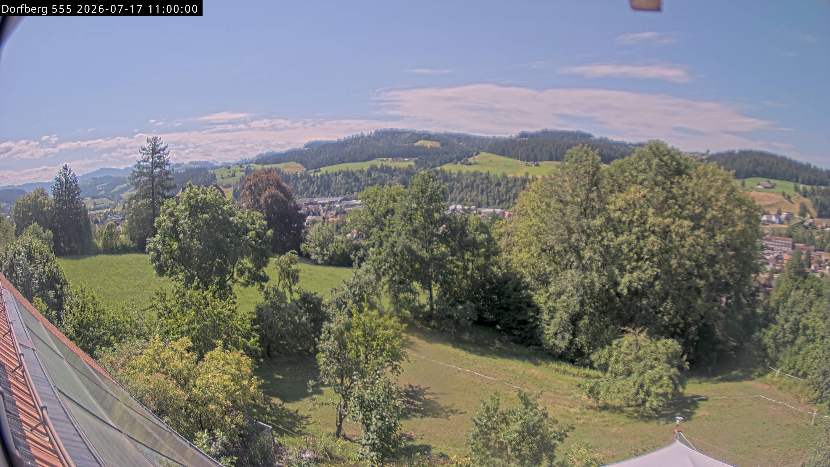 Webcam-Bild: Aussicht vom Dorfberg in Langnau 20260717-110000