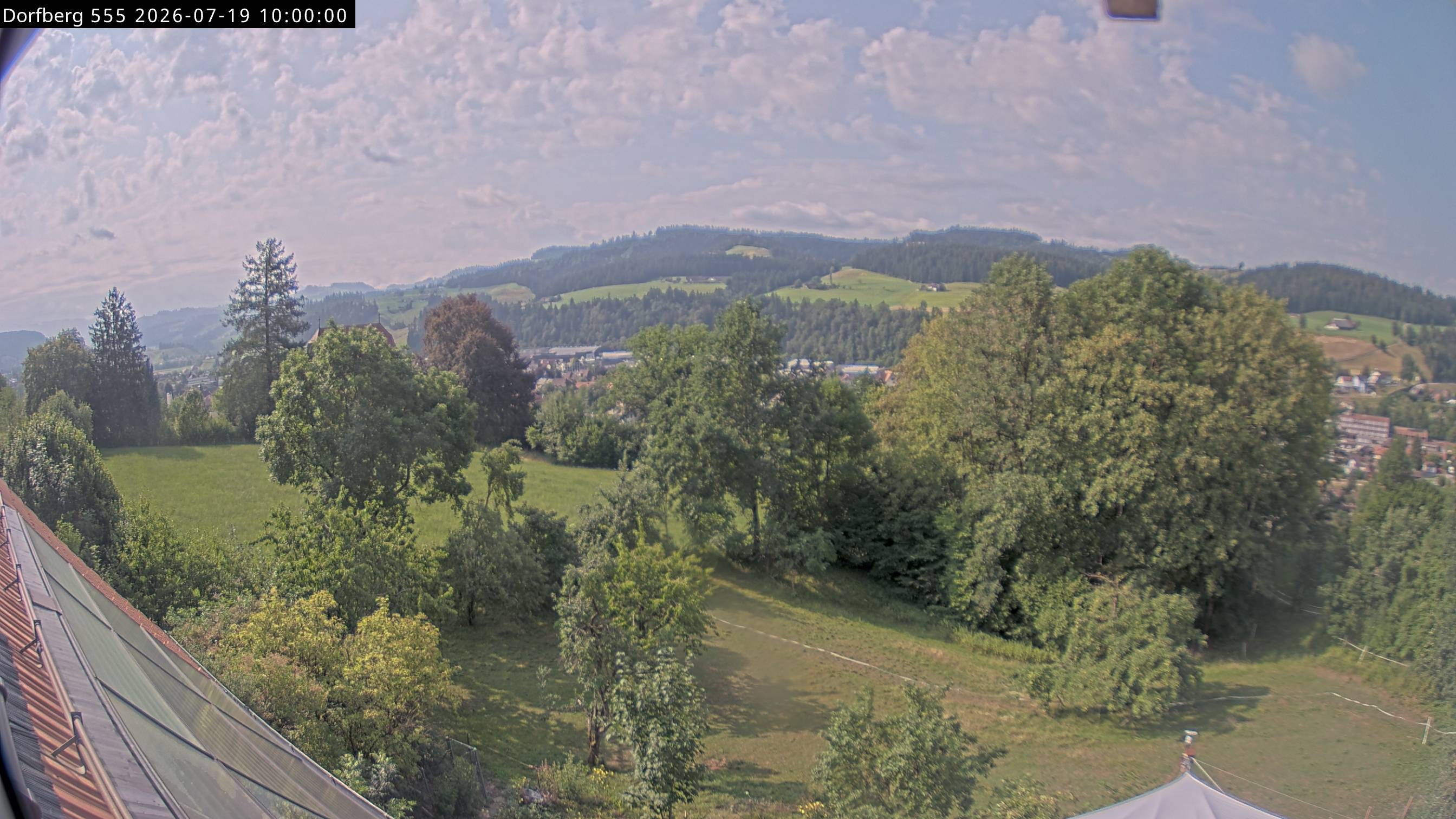 Webcam-Bild: Aussicht vom Dorfberg in Langnau 20260719-100000