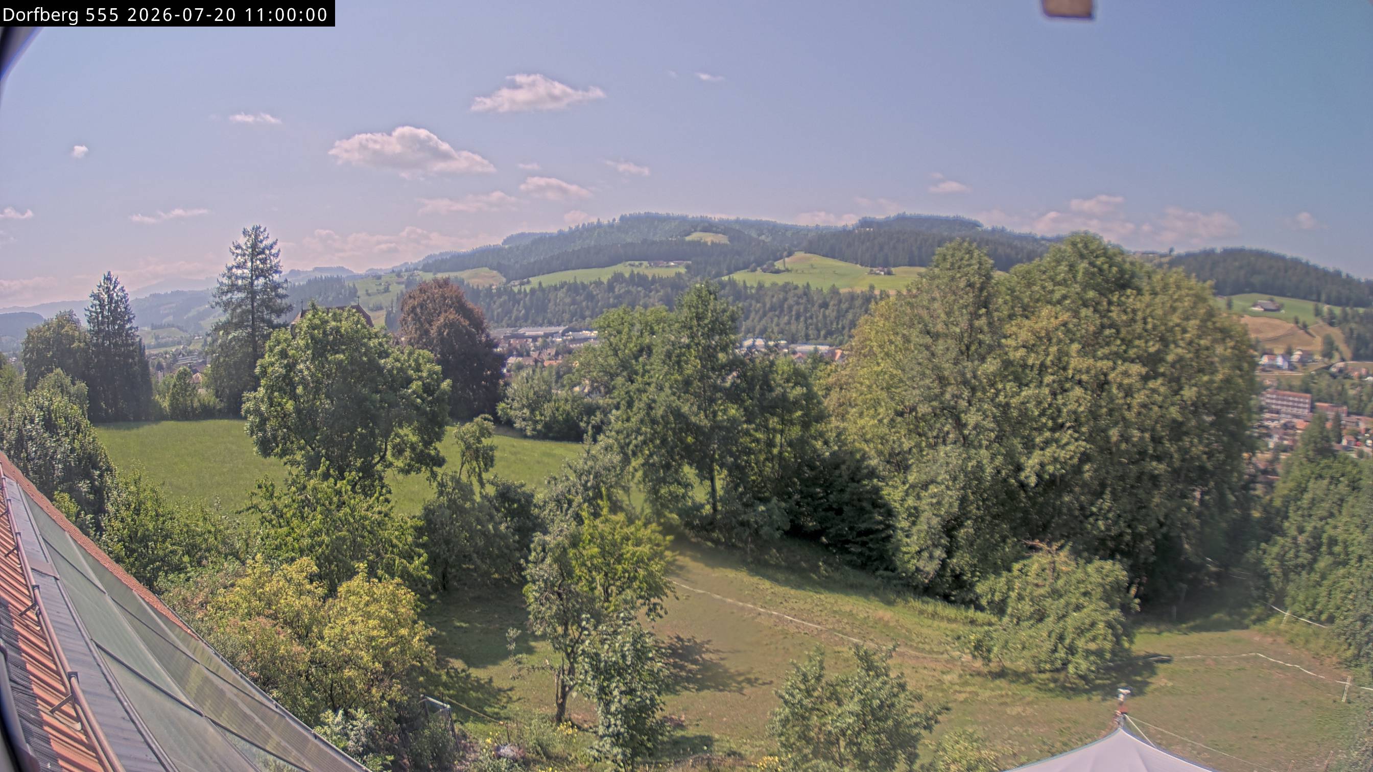 Webcam-Bild: Aussicht vom Dorfberg in Langnau 20260720-110000