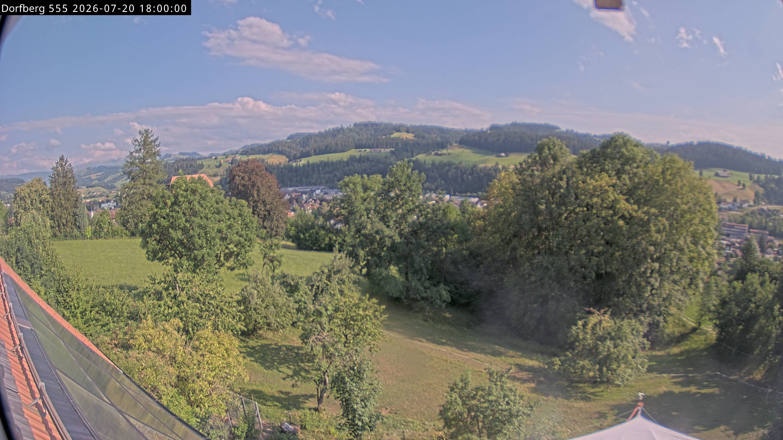Webcam-Bild: Aussicht vom Dorfberg in Langnau 20260720-180000