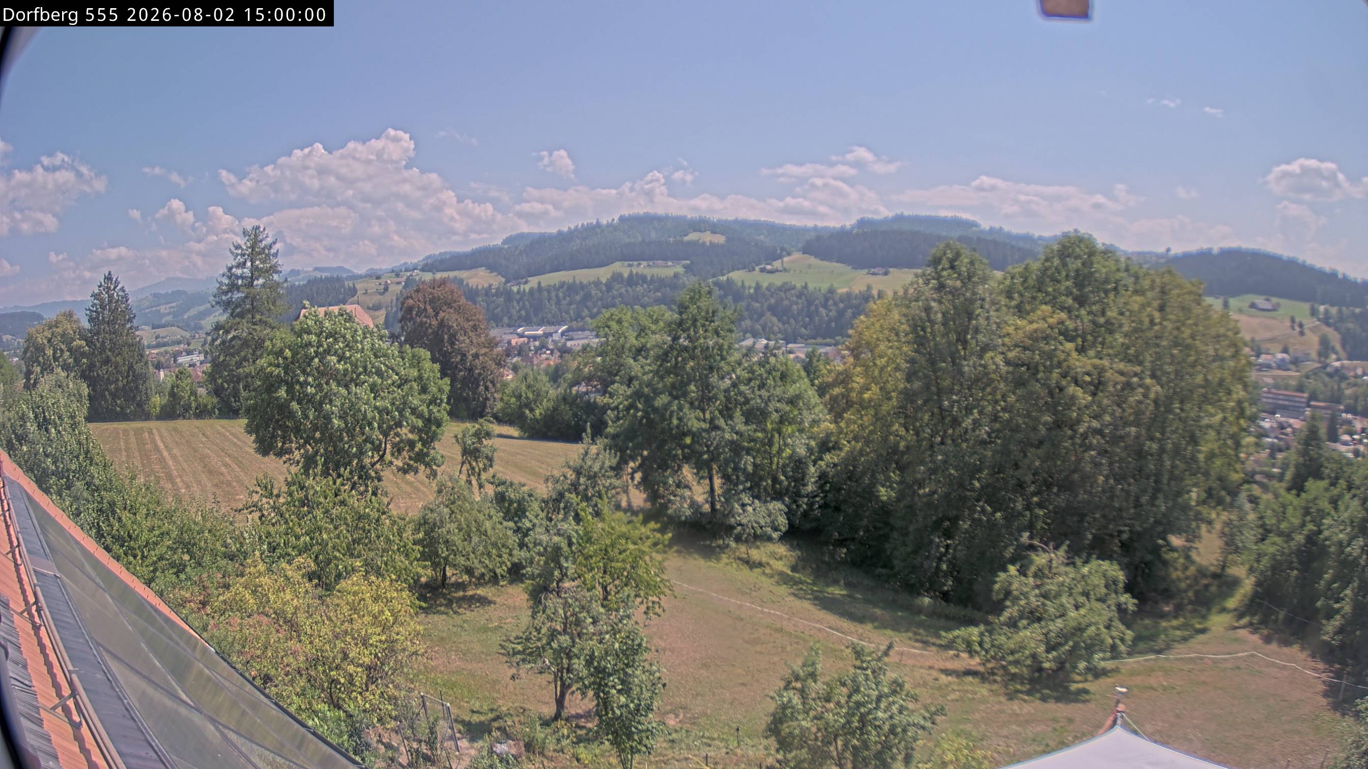 Webcam-Bild: Aussicht vom Dorfberg in Langnau 20260802-150000