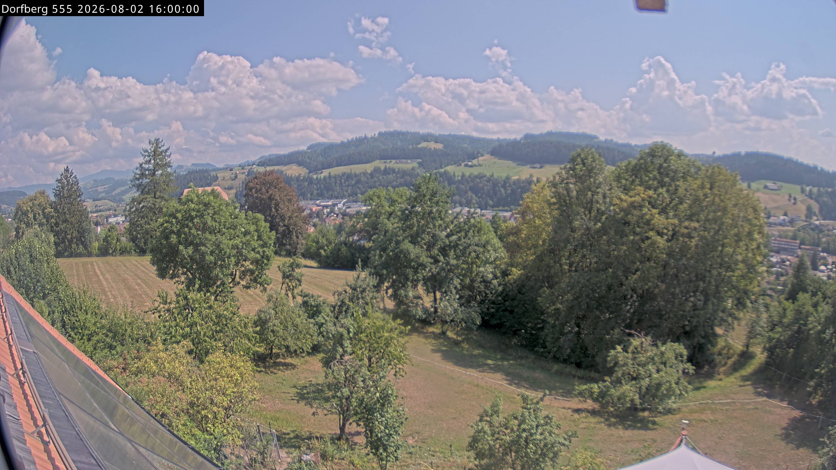 Webcam-Bild: Aussicht vom Dorfberg in Langnau 20260802-160000