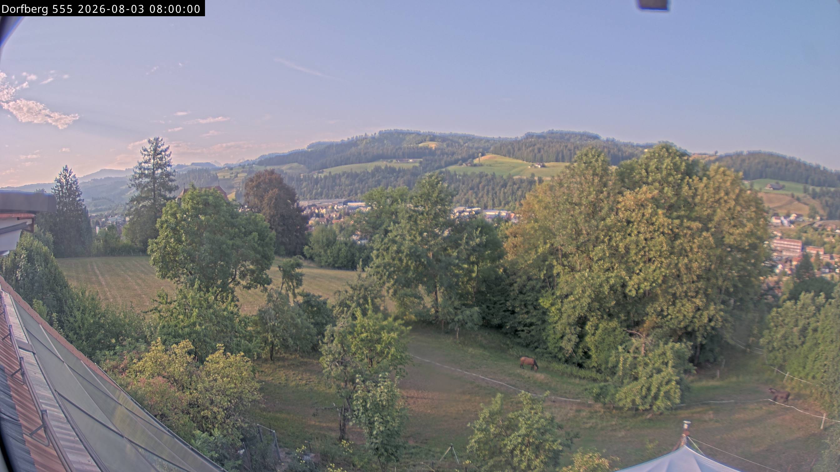 Webcam-Bild: Aussicht vom Dorfberg in Langnau 20260803-080000