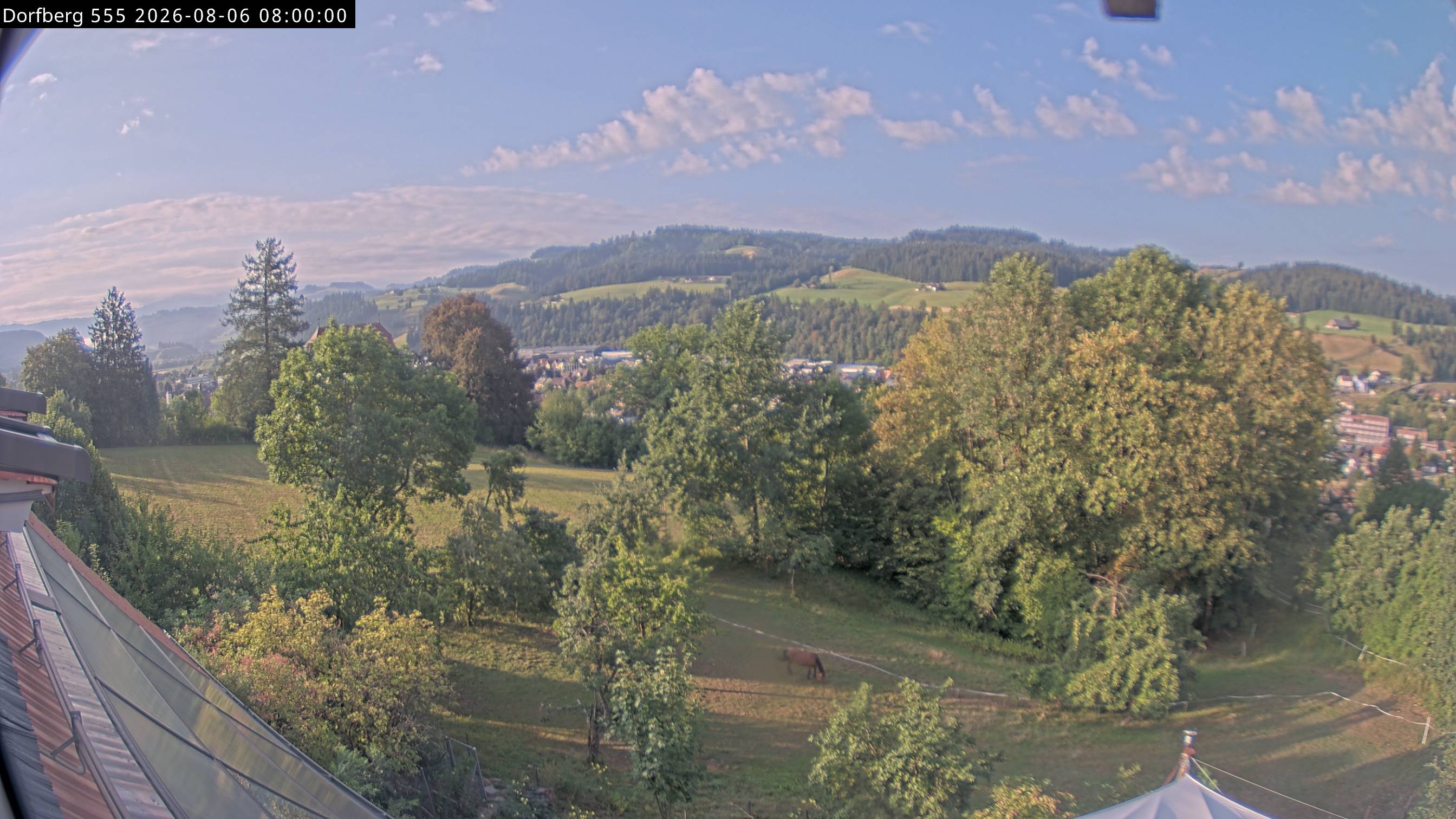 Webcam-Bild: Aussicht vom Dorfberg in Langnau 20260806-080000