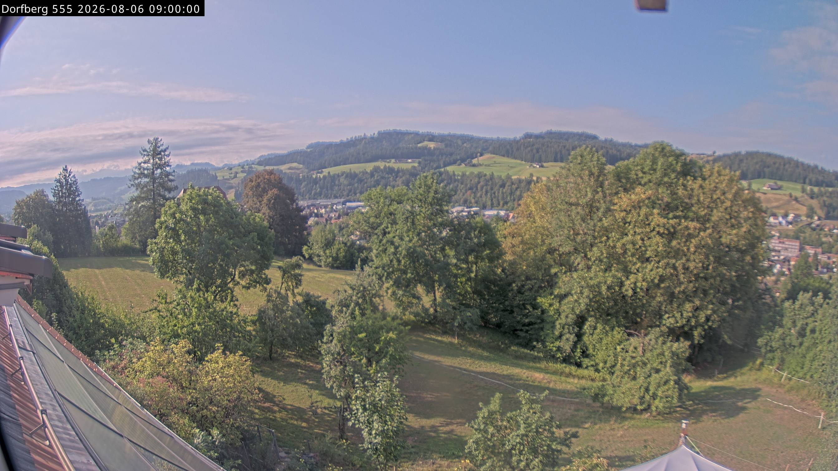 Webcam-Bild: Aussicht vom Dorfberg in Langnau 20260806-090000