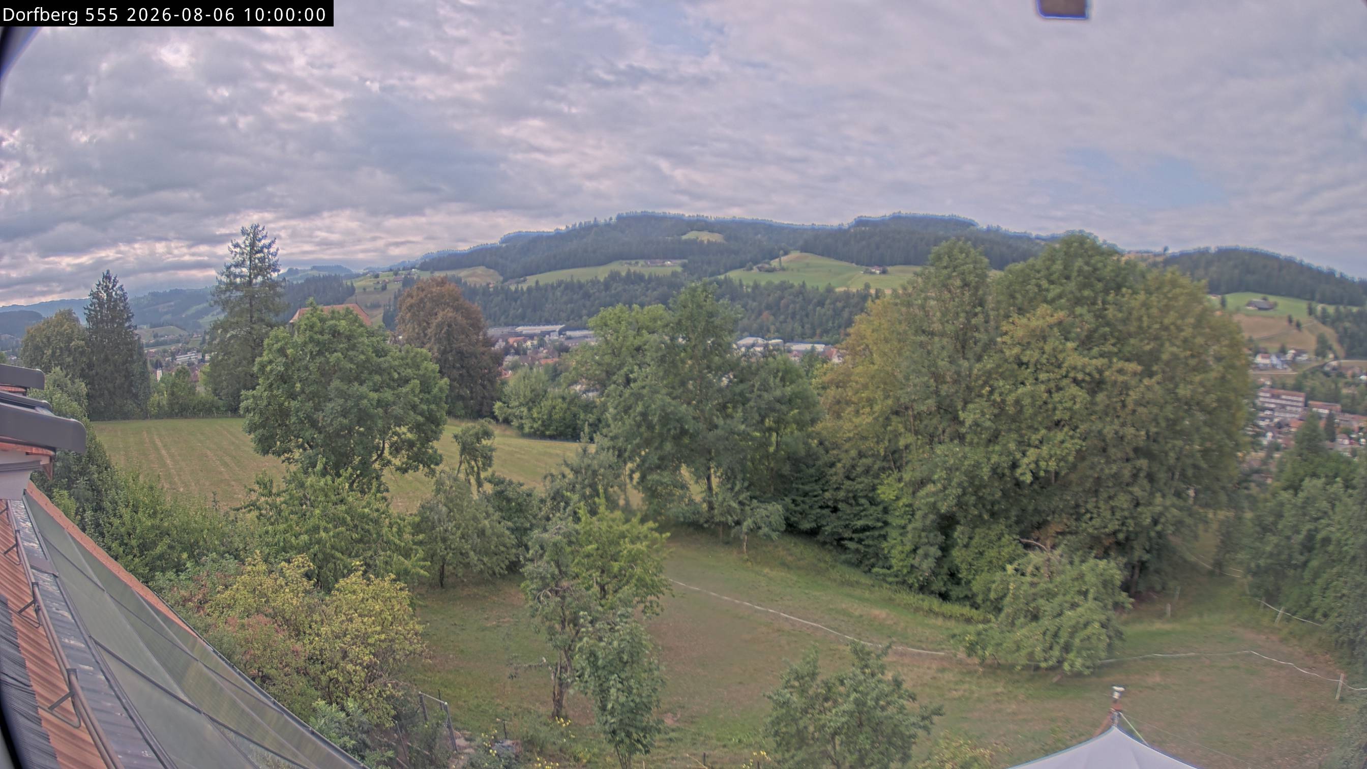 Webcam-Bild: Aussicht vom Dorfberg in Langnau 20260806-100000