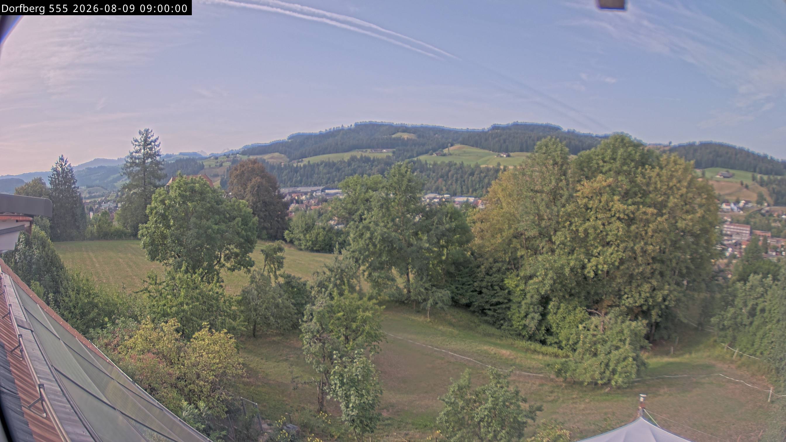 Webcam-Bild: Aussicht vom Dorfberg in Langnau 20260809-090000