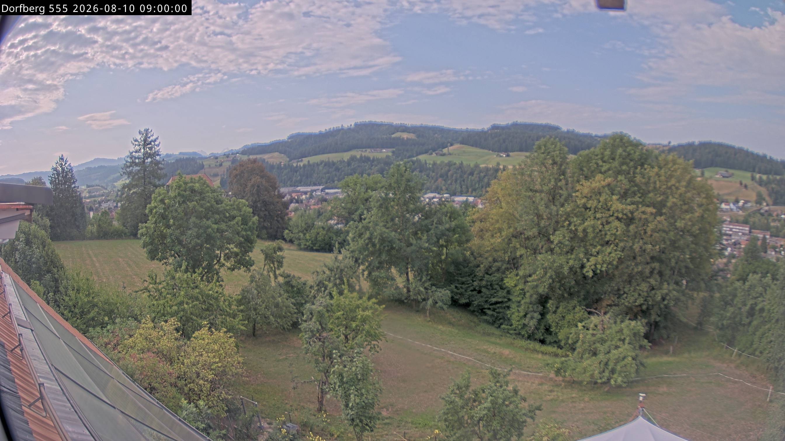 Webcam-Bild: Aussicht vom Dorfberg in Langnau 20260810-090000