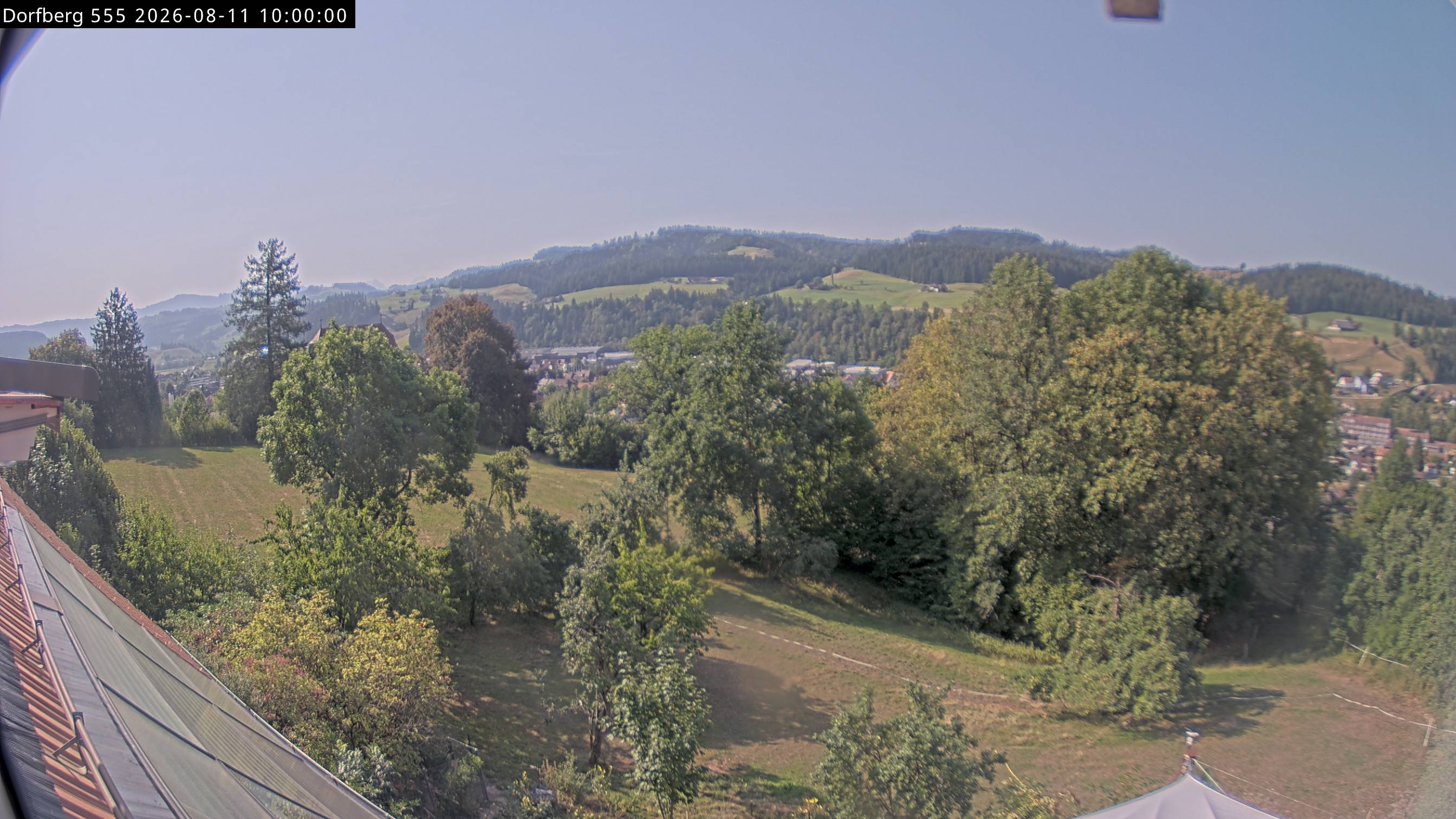 Webcam-Bild: Aussicht vom Dorfberg in Langnau 20260811-100000