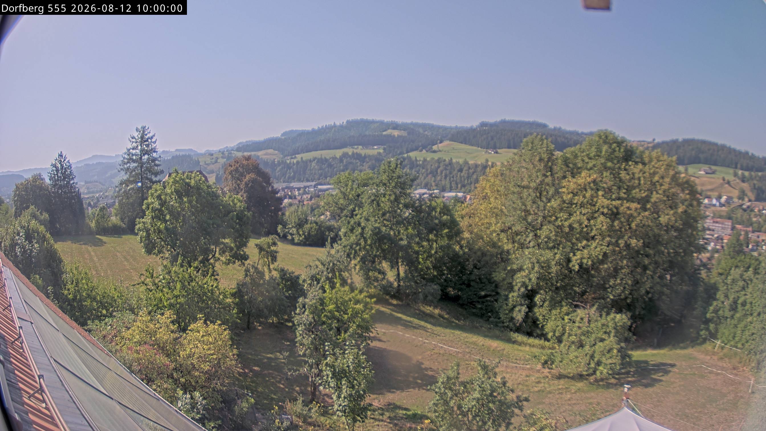 Webcam-Bild: Aussicht vom Dorfberg in Langnau 20260812-100000