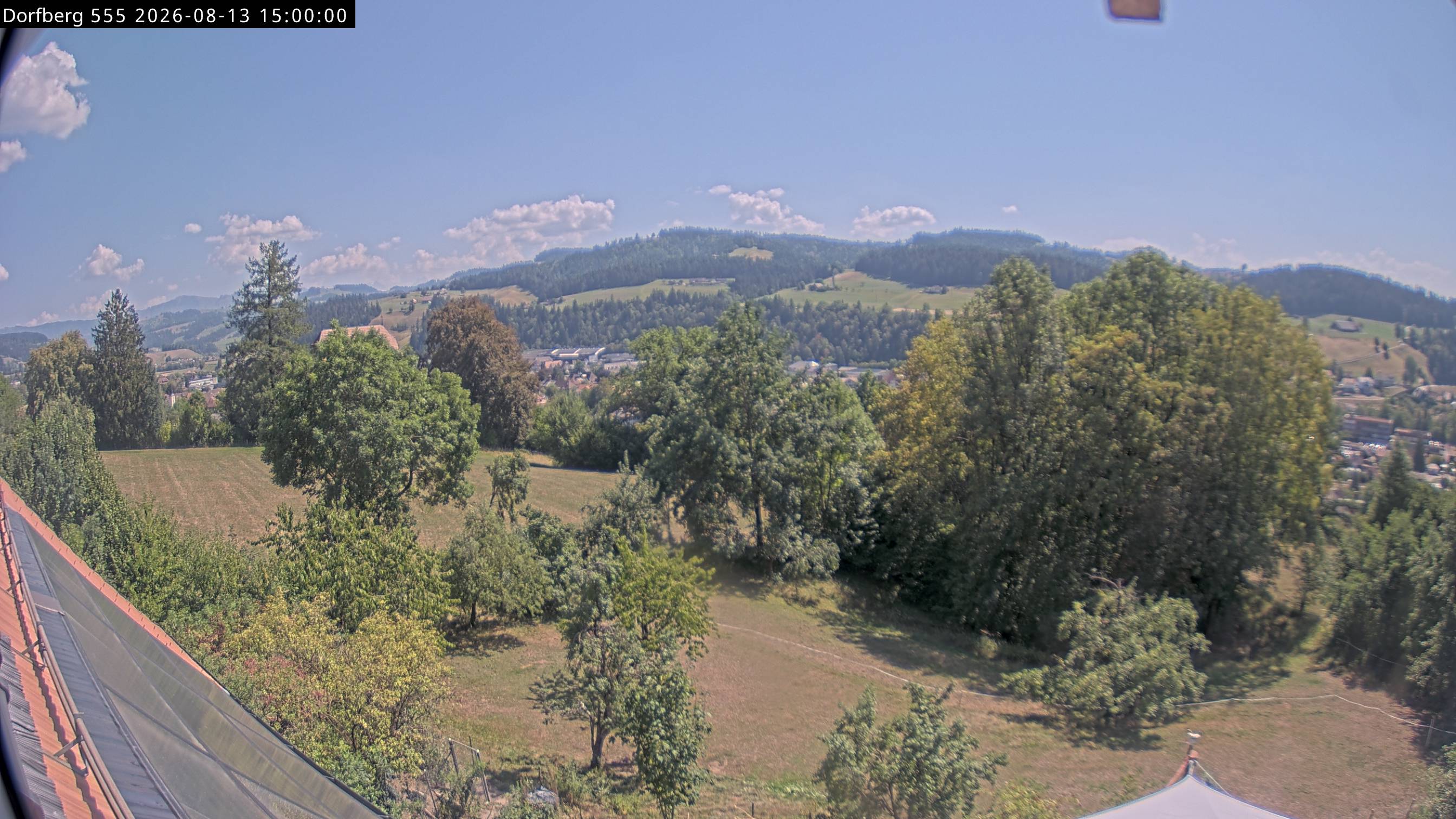 Webcam-Bild: Aussicht vom Dorfberg in Langnau 20260813-150000