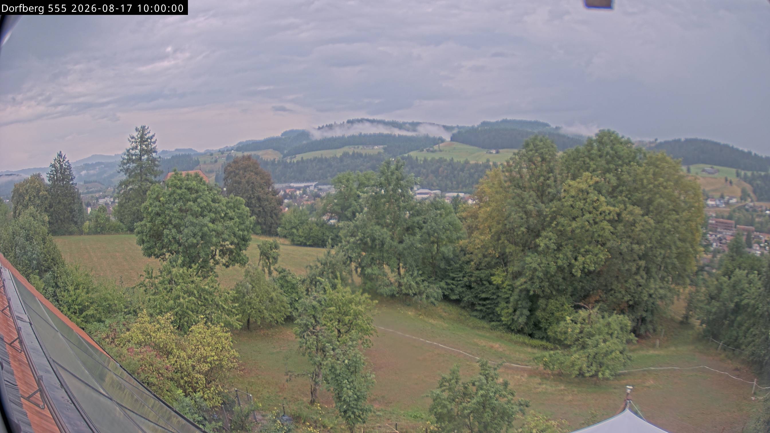 Webcam-Bild: Aussicht vom Dorfberg in Langnau 20260817-100000