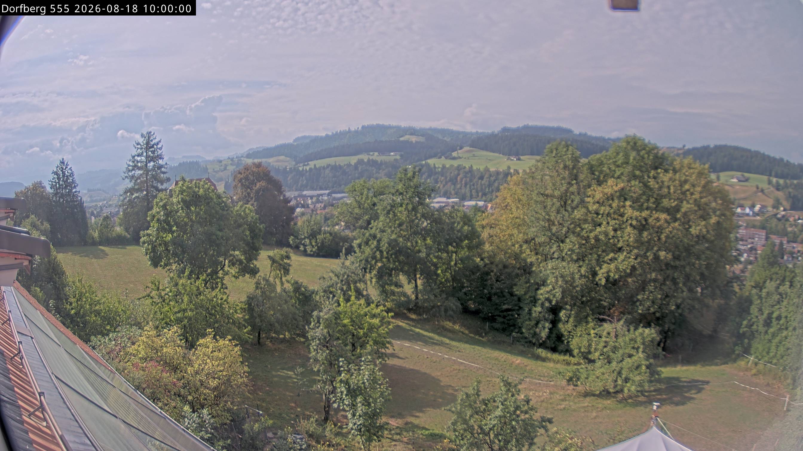 Webcam-Bild: Aussicht vom Dorfberg in Langnau 20260818-100000