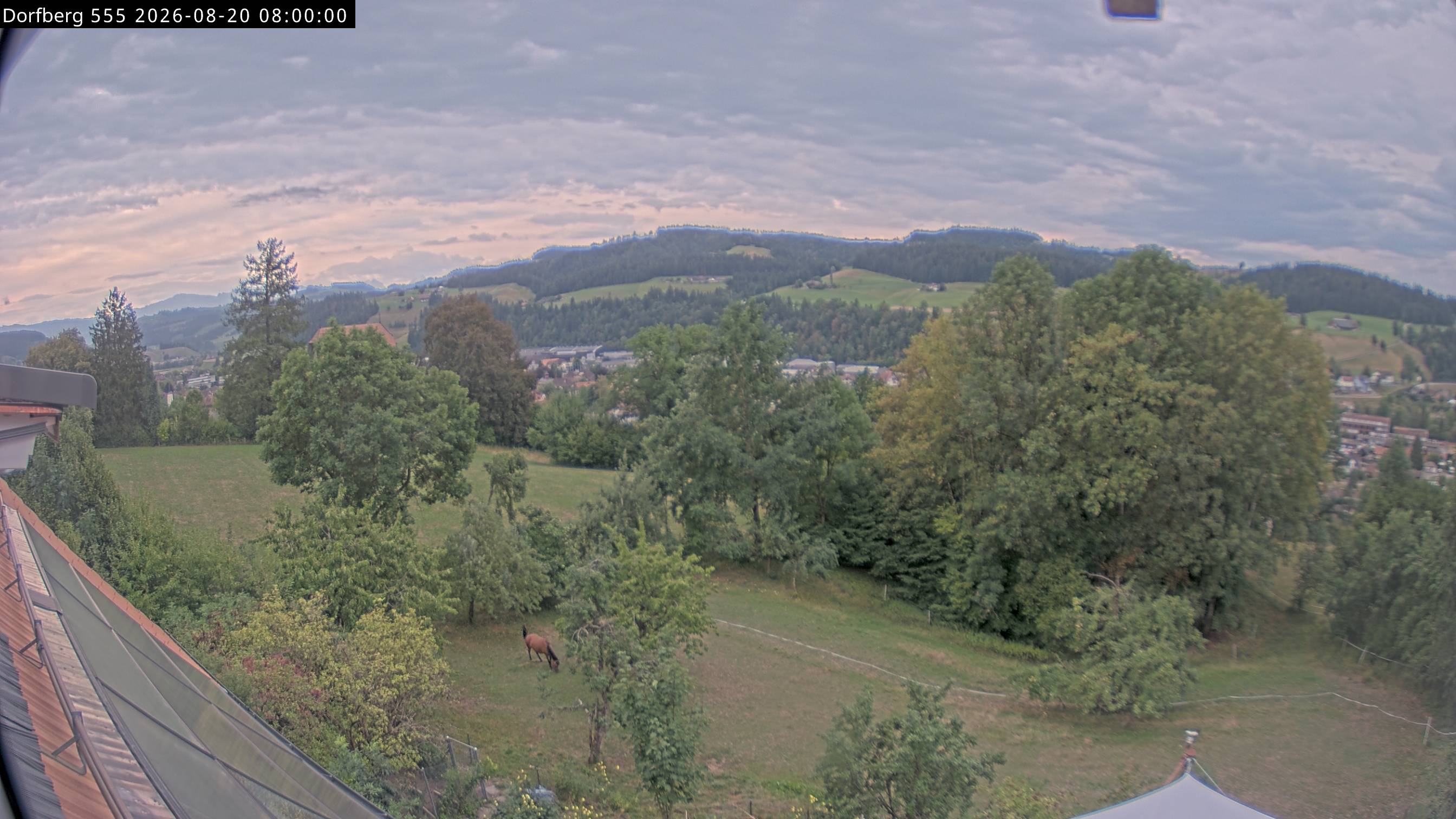 Webcam-Bild: Aussicht vom Dorfberg in Langnau 20260820-080000
