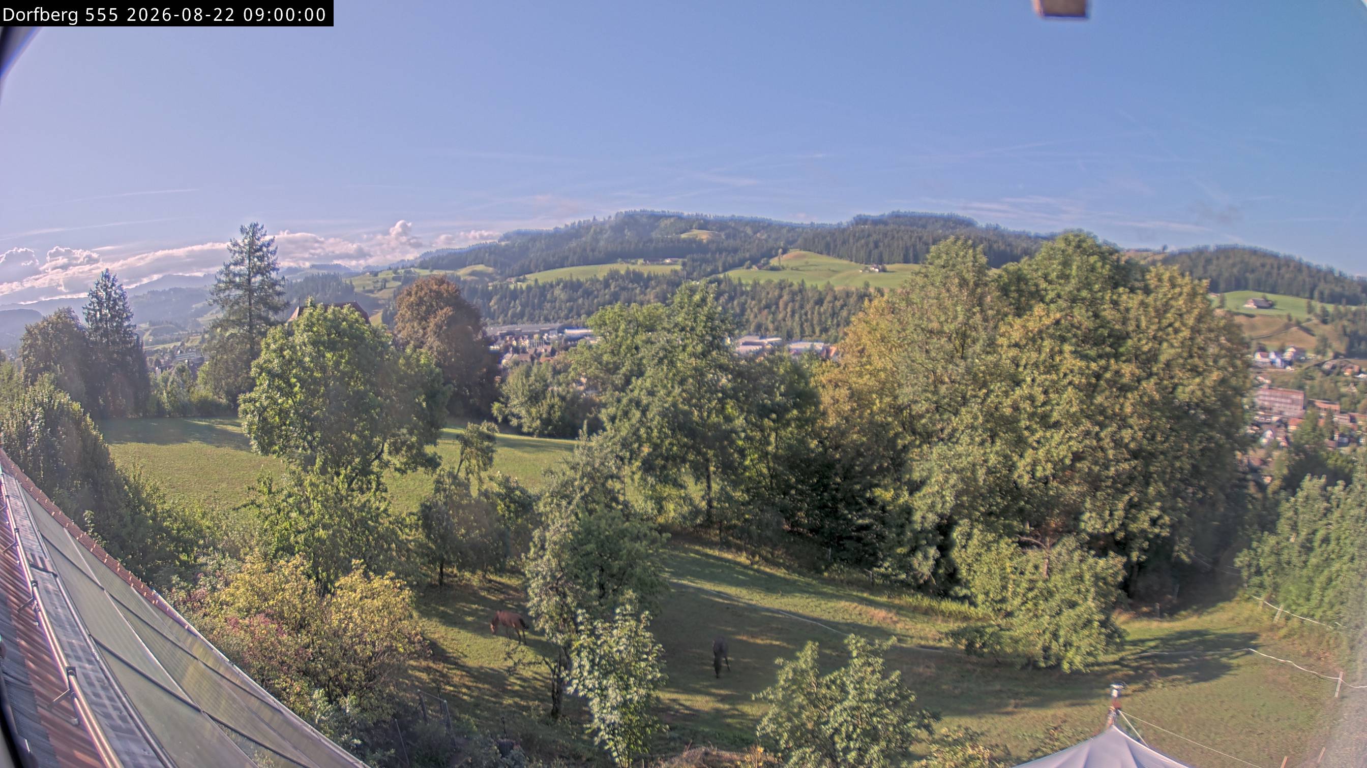 Webcam-Bild: Aussicht vom Dorfberg in Langnau 20260822-090000