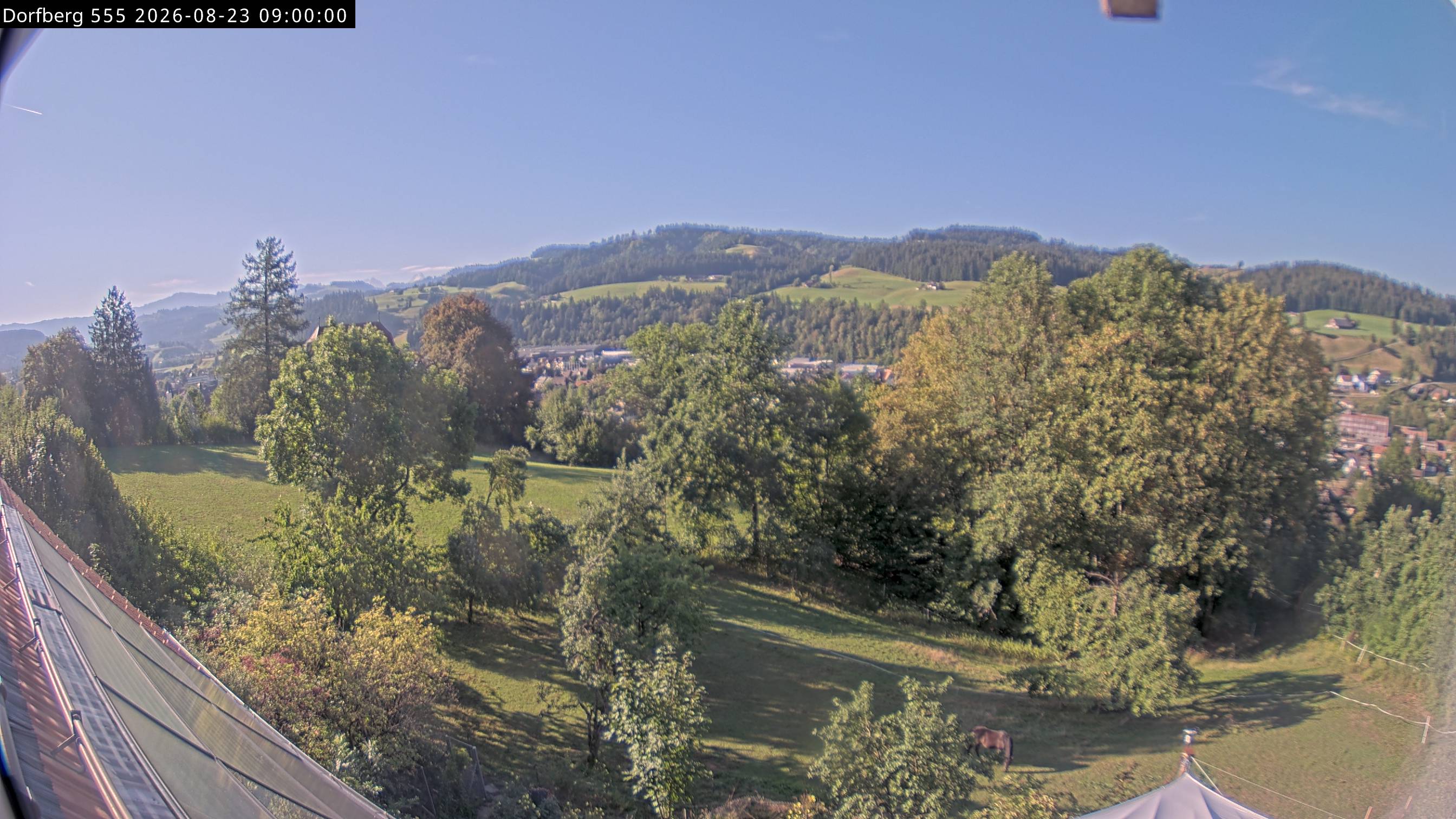 Webcam-Bild: Aussicht vom Dorfberg in Langnau 20260823-090000