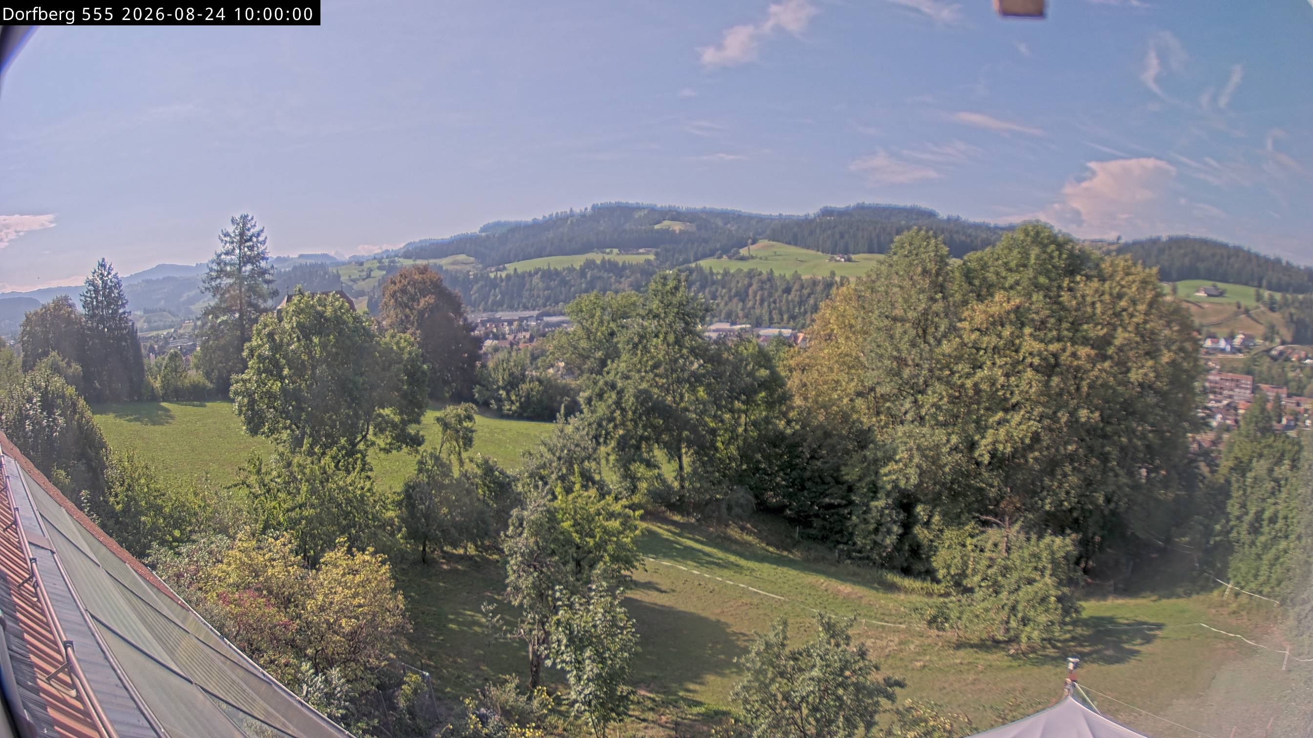 Webcam-Bild: Aussicht vom Dorfberg in Langnau 20260824-100000