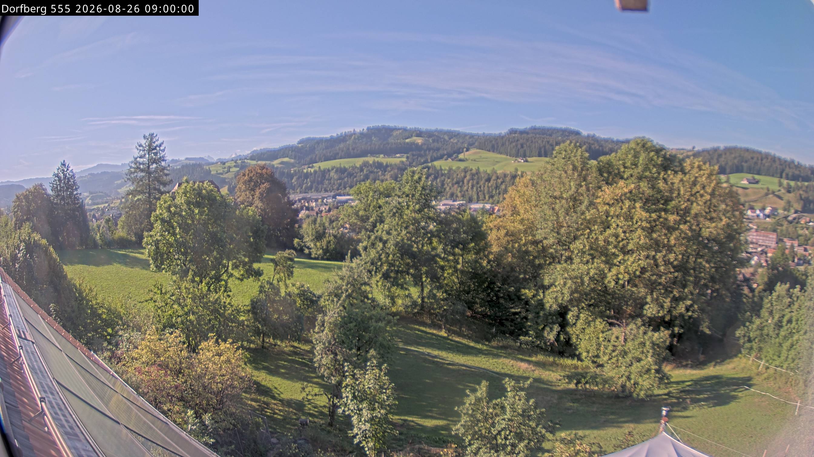 Webcam-Bild: Aussicht vom Dorfberg in Langnau 20260826-090000
