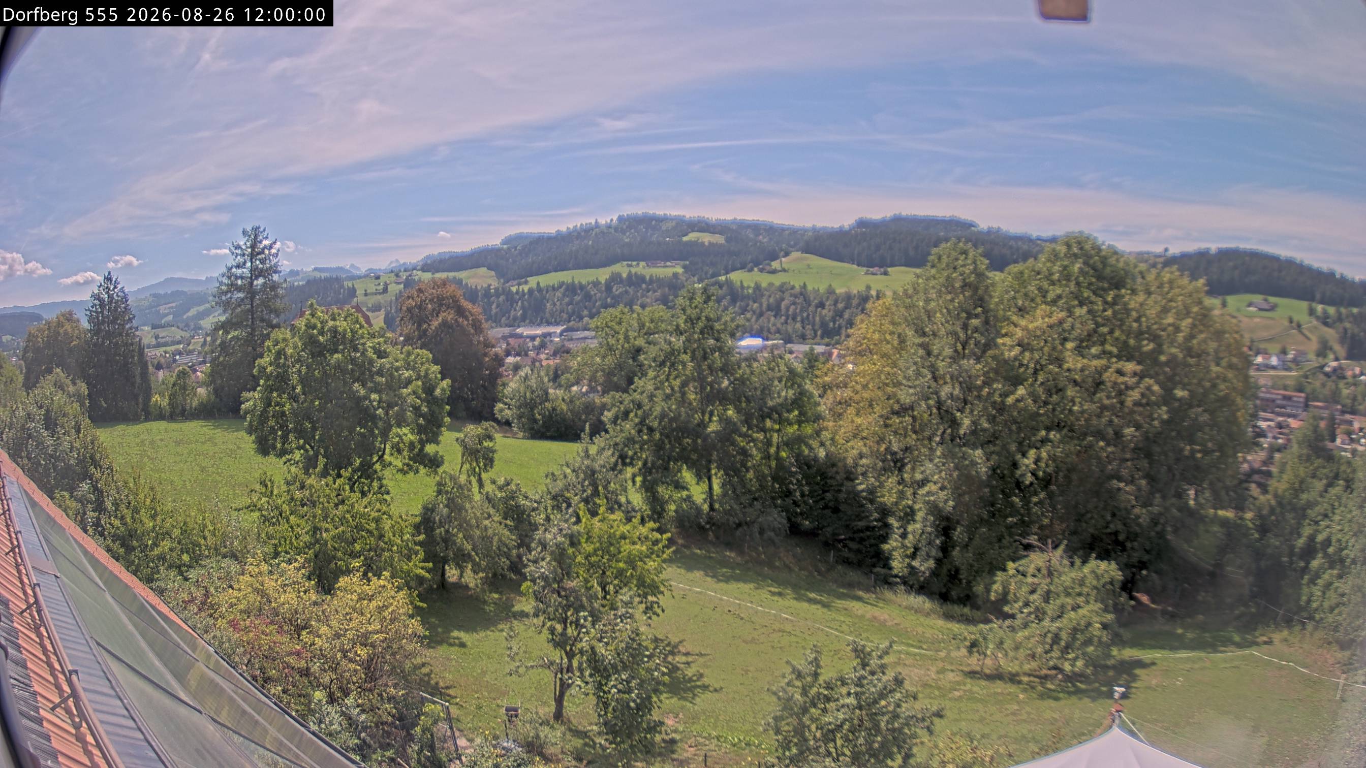 Webcam-Bild: Aussicht vom Dorfberg in Langnau 20260826-120000