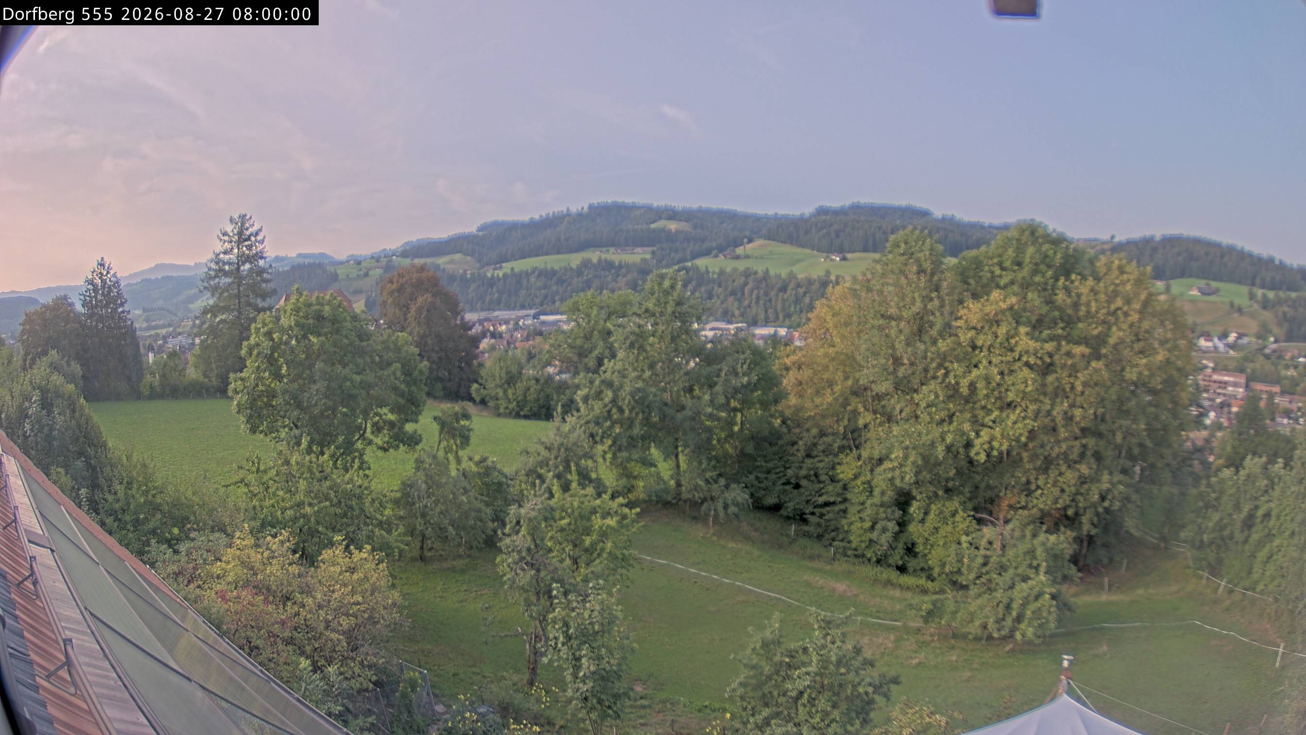 Webcam-Bild: Aussicht vom Dorfberg in Langnau 20260827-080000