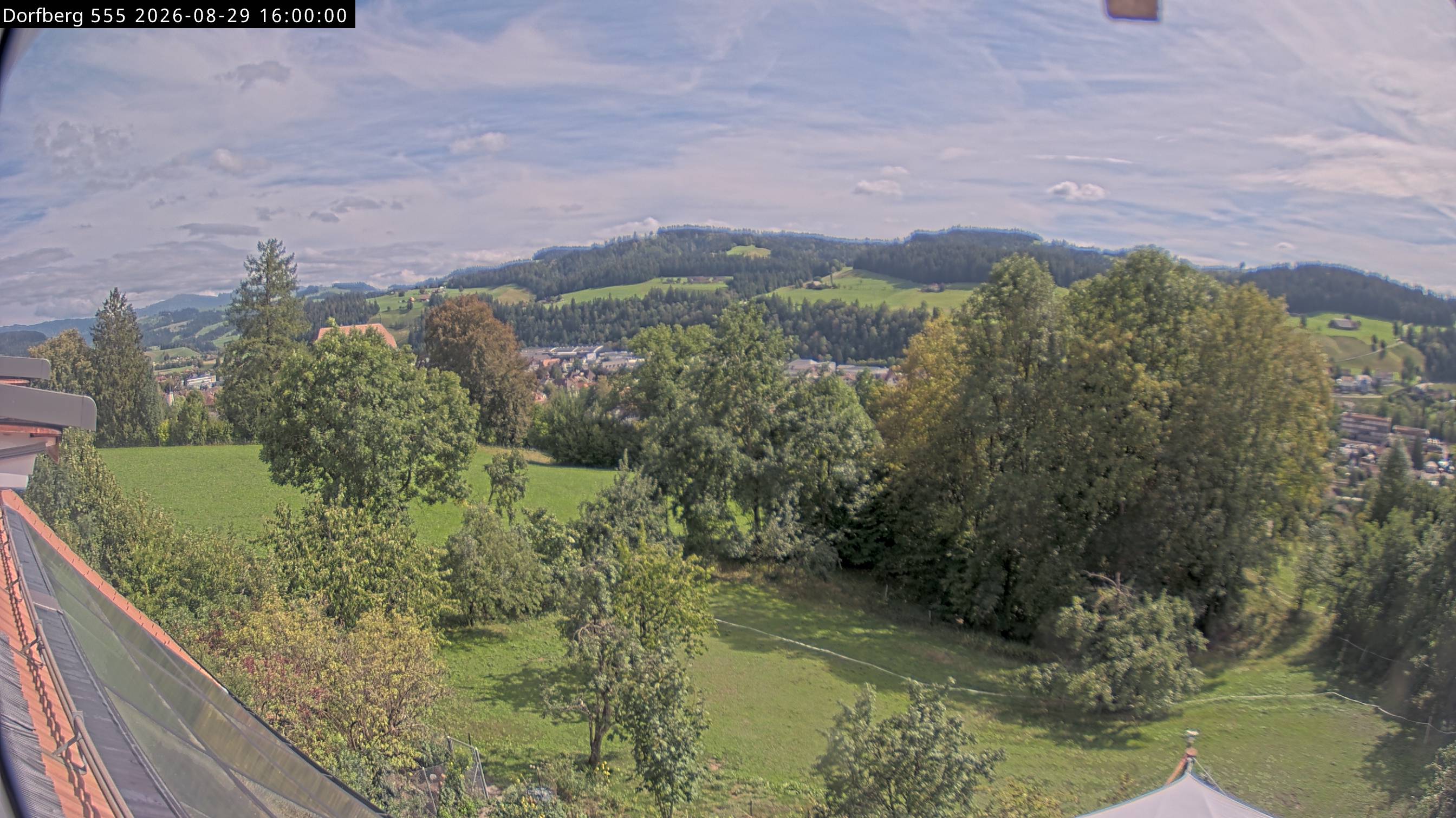 Webcam-Bild: Aussicht vom Dorfberg in Langnau 20260829-160000