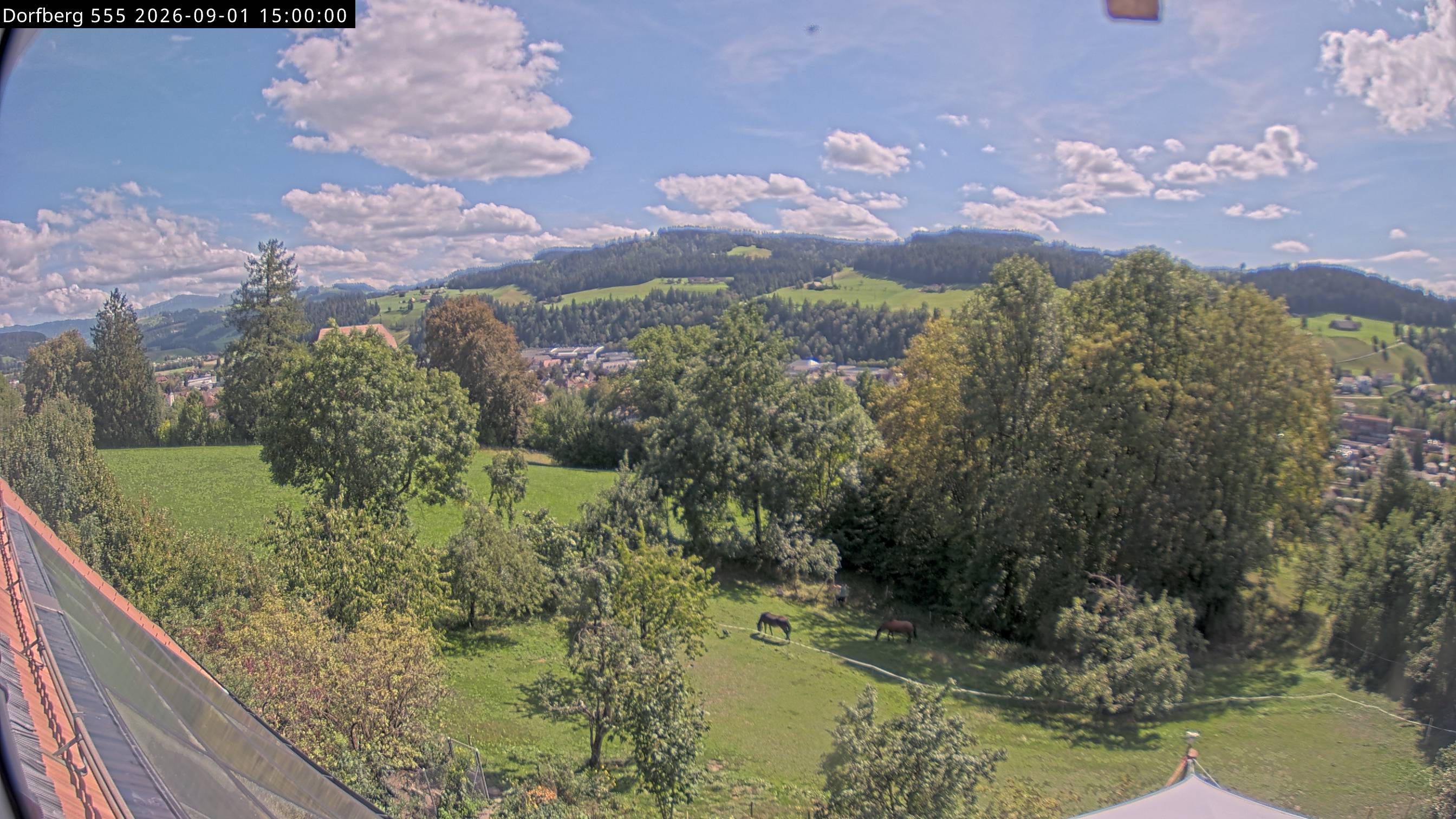 Webcam-Bild: Aussicht vom Dorfberg in Langnau 20260901-150000