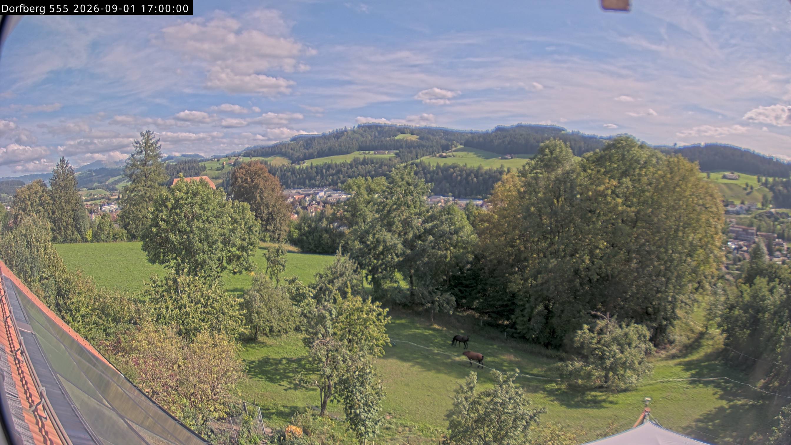 Webcam-Bild: Aussicht vom Dorfberg in Langnau 20260901-170000