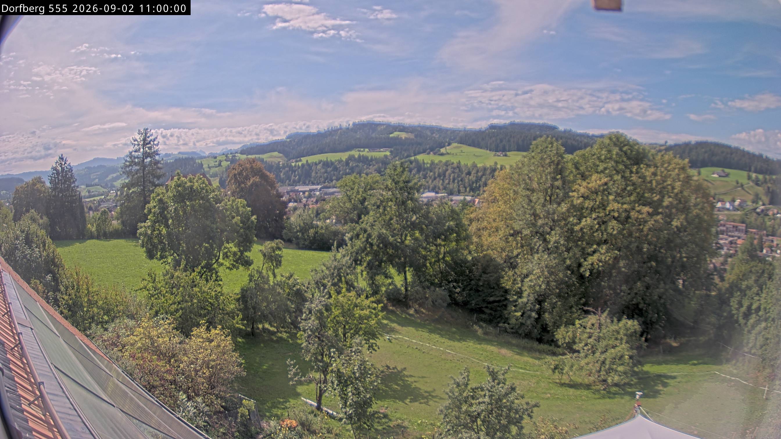 Webcam-Bild: Aussicht vom Dorfberg in Langnau 20260902-110000