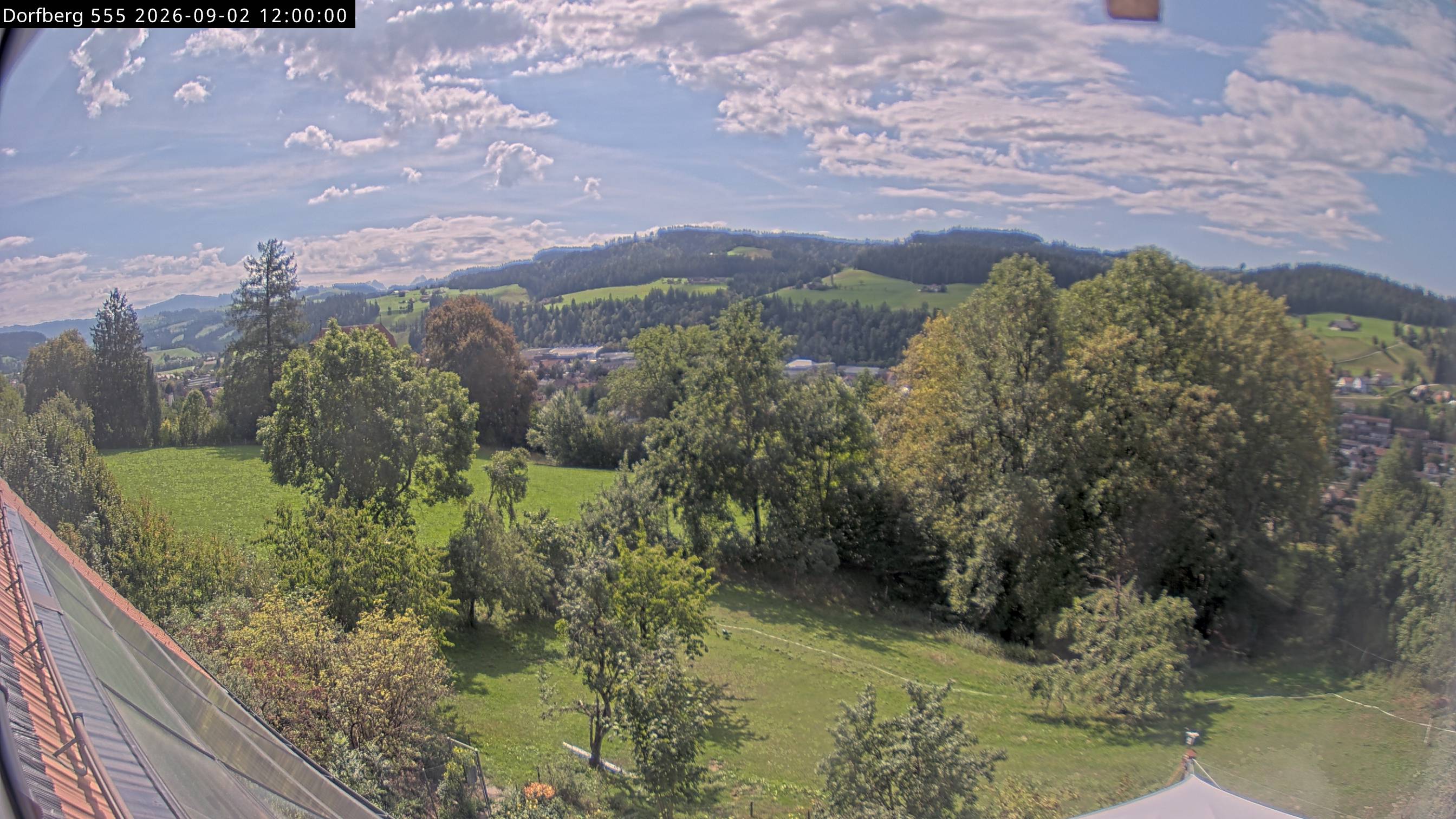 Webcam-Bild: Aussicht vom Dorfberg in Langnau 20260902-120000