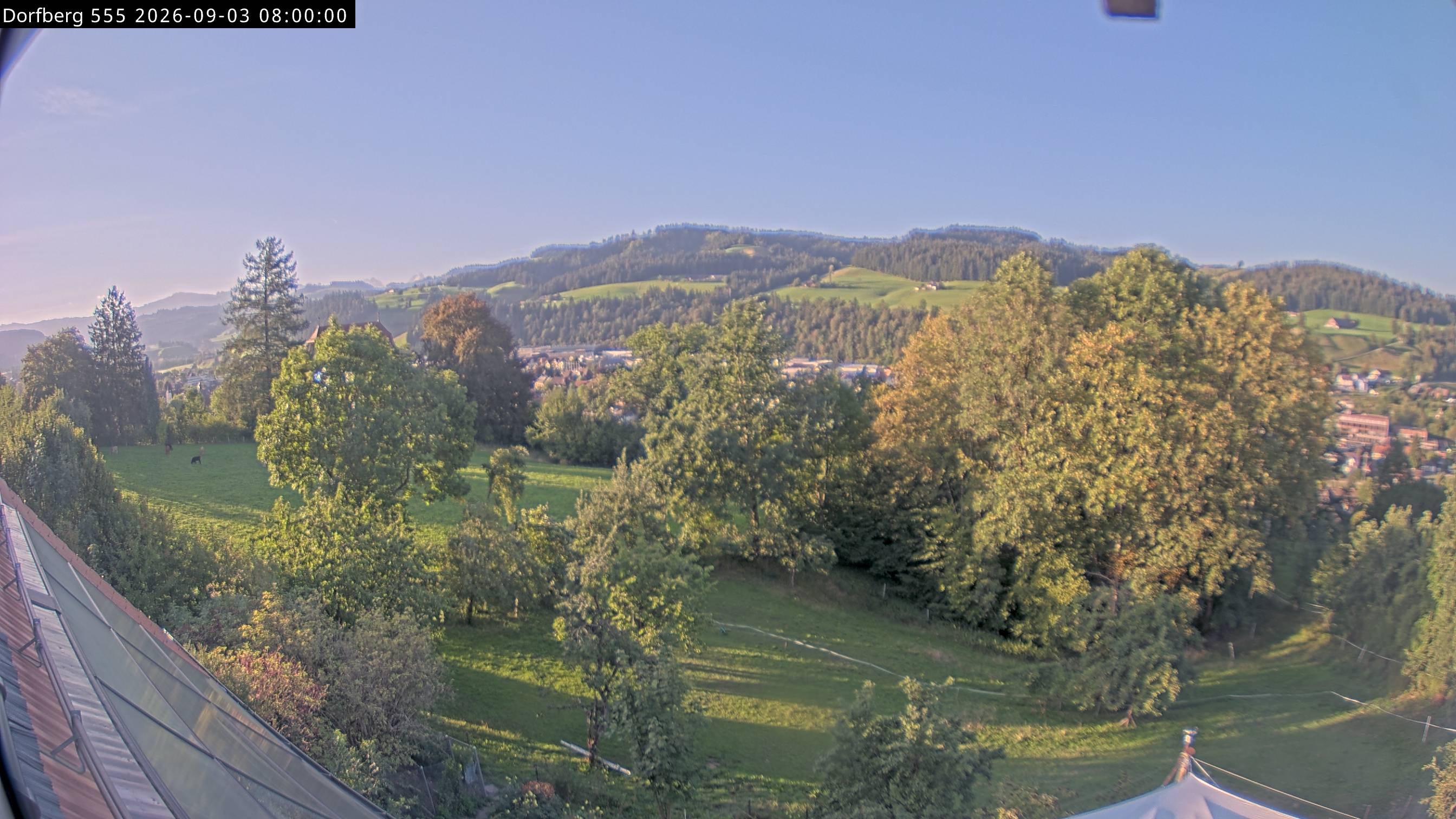 Webcam-Bild: Aussicht vom Dorfberg in Langnau 20260903-080000