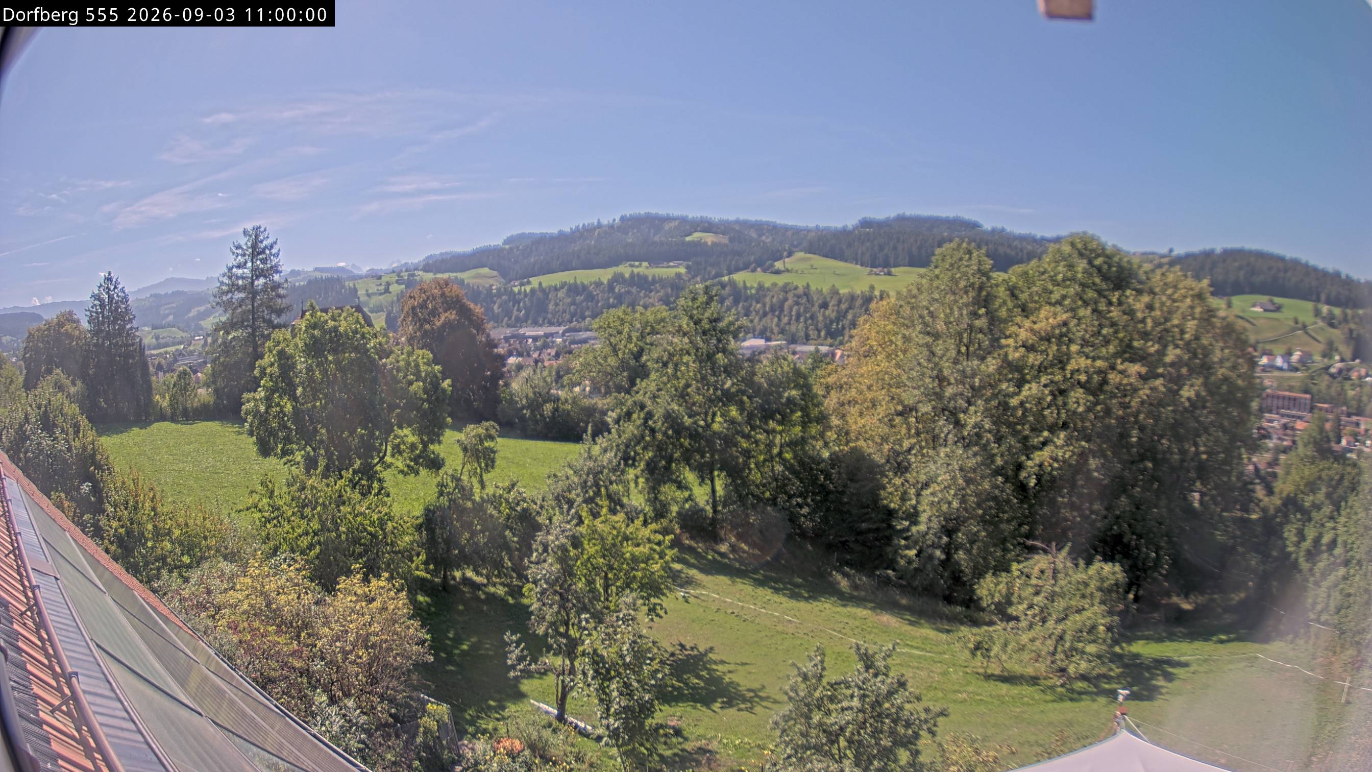 Webcam-Bild: Aussicht vom Dorfberg in Langnau 20260903-110000