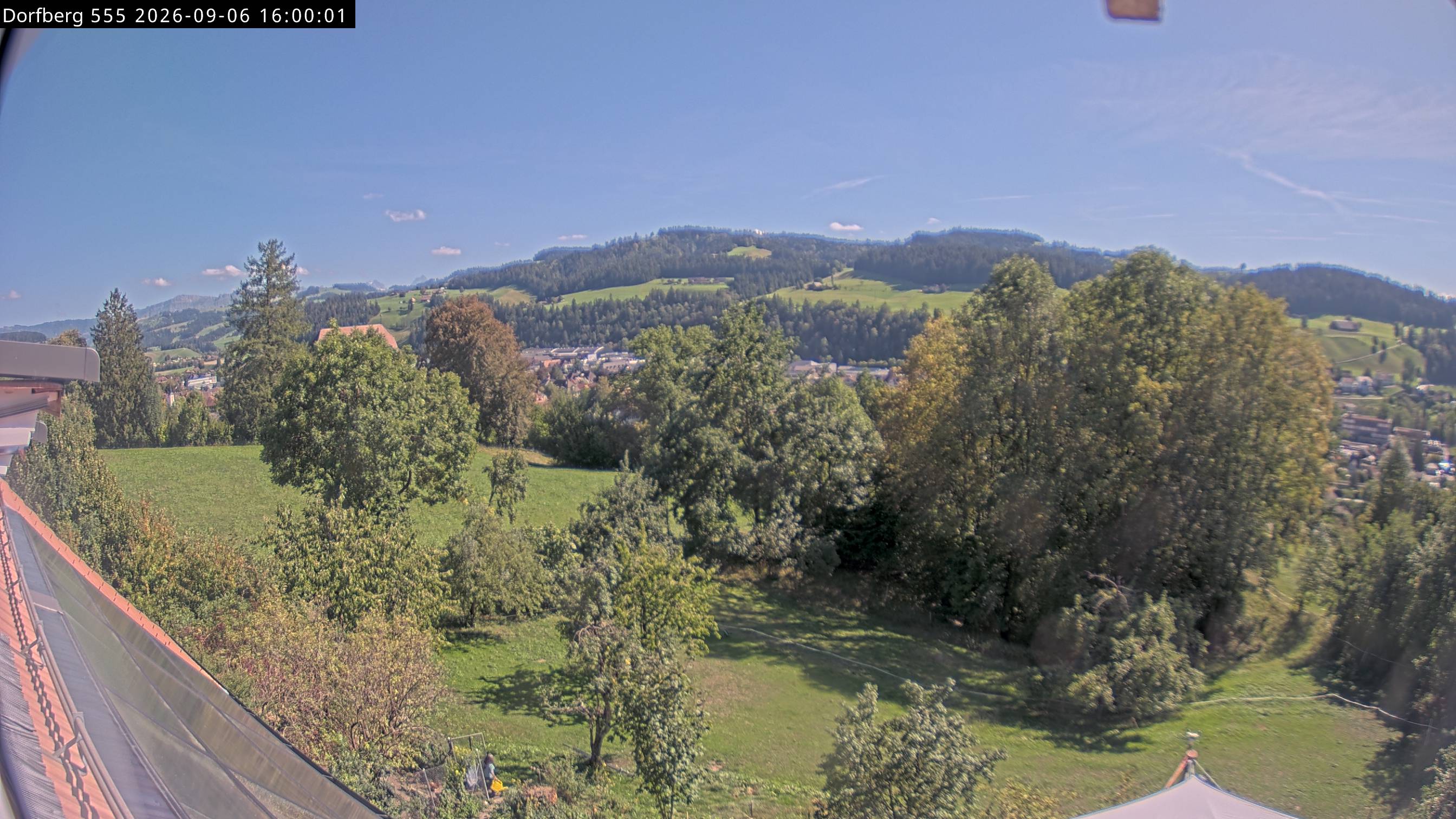 Webcam-Bild: Aussicht vom Dorfberg in Langnau 20260906-160000