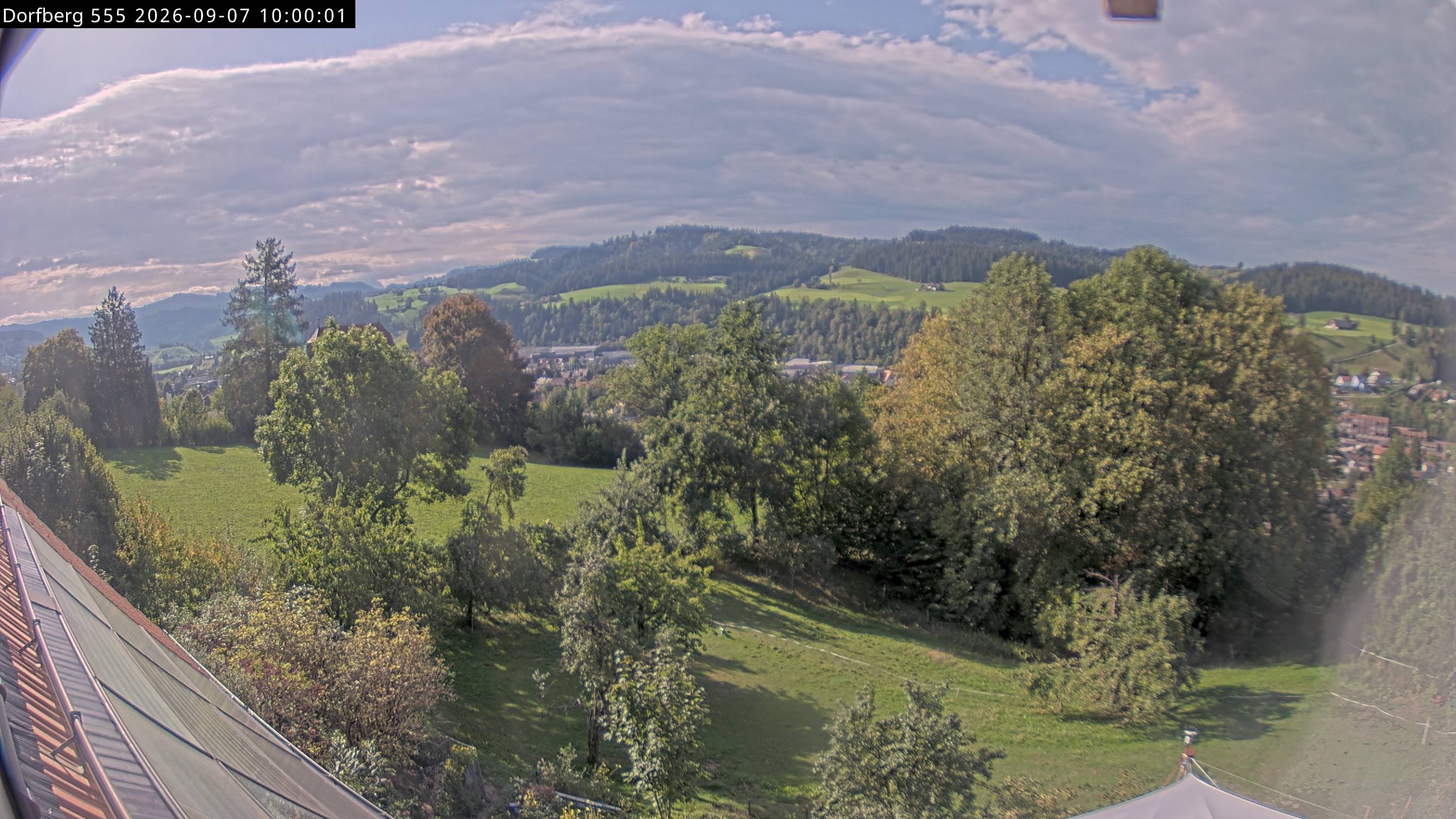 Webcam-Bild: Aussicht vom Dorfberg in Langnau 20260907-100000