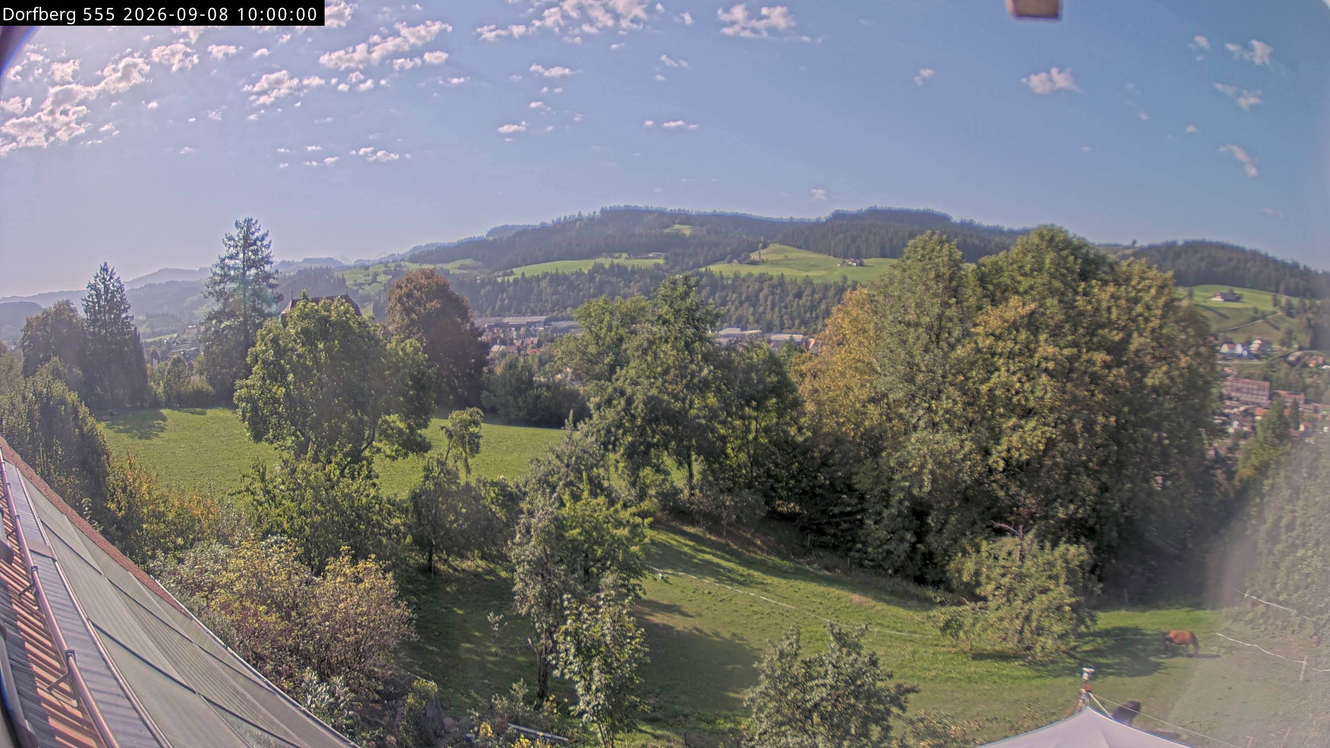 Webcam-Bild: Aussicht vom Dorfberg in Langnau 20260908-100000