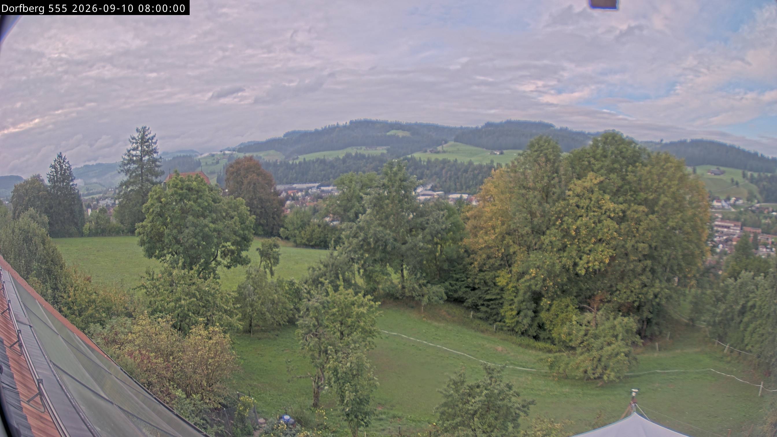 Webcam-Bild: Aussicht vom Dorfberg in Langnau 20260910-080000