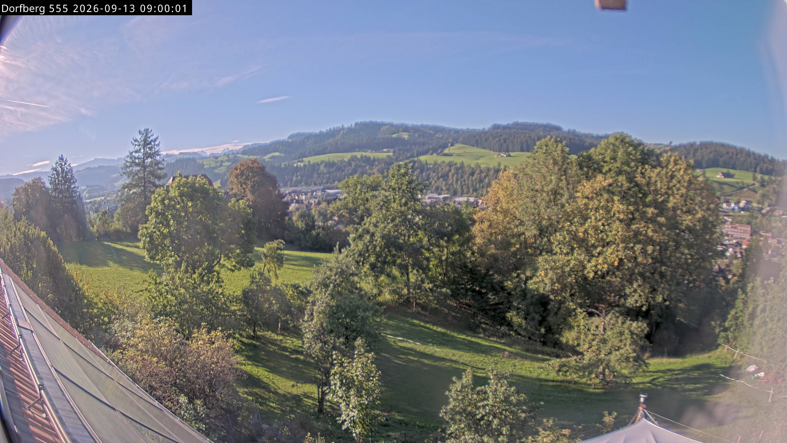 Webcam-Bild: Aussicht vom Dorfberg in Langnau 20260913-090000