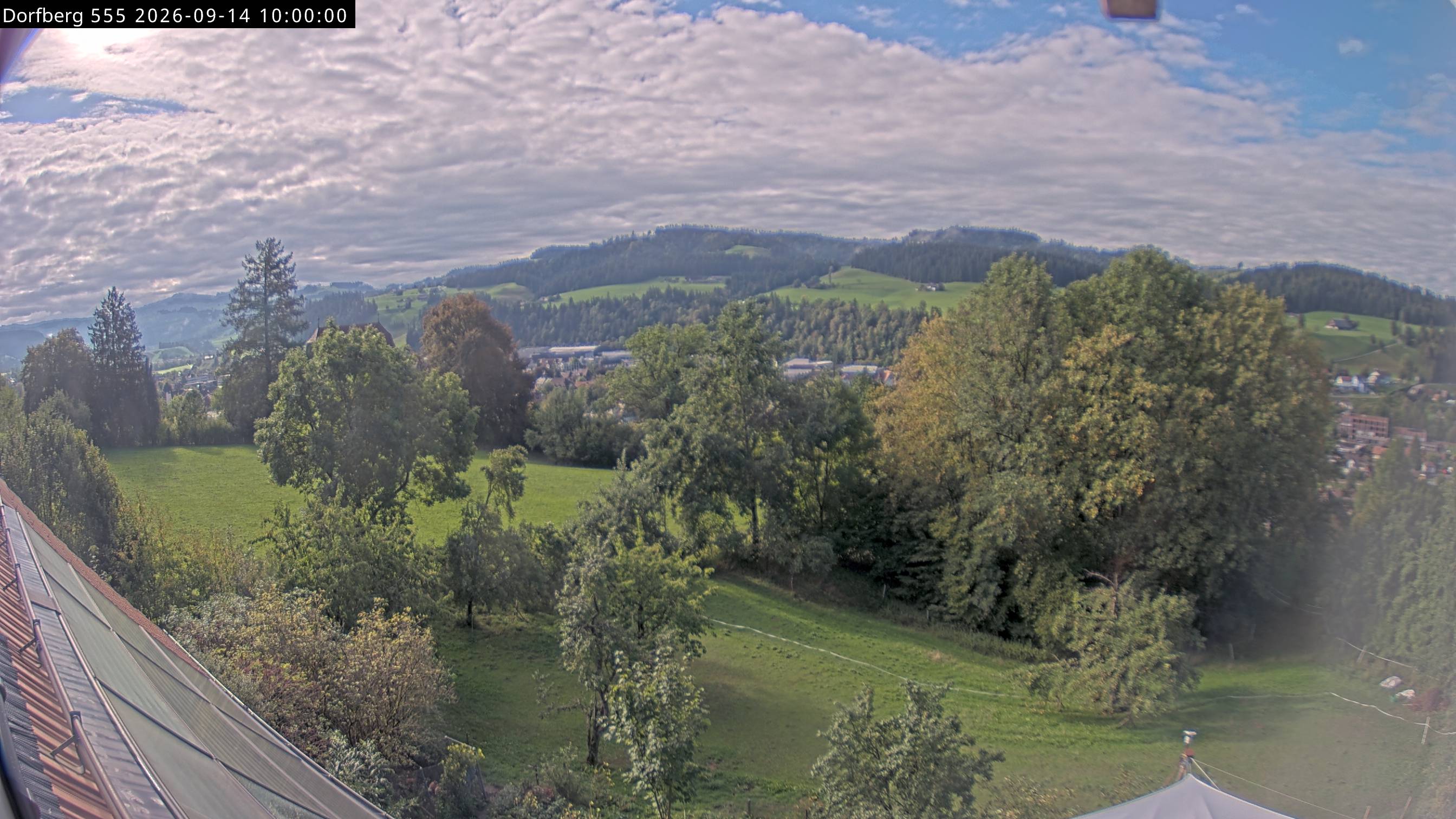 Webcam-Bild: Aussicht vom Dorfberg in Langnau 20260914-100000