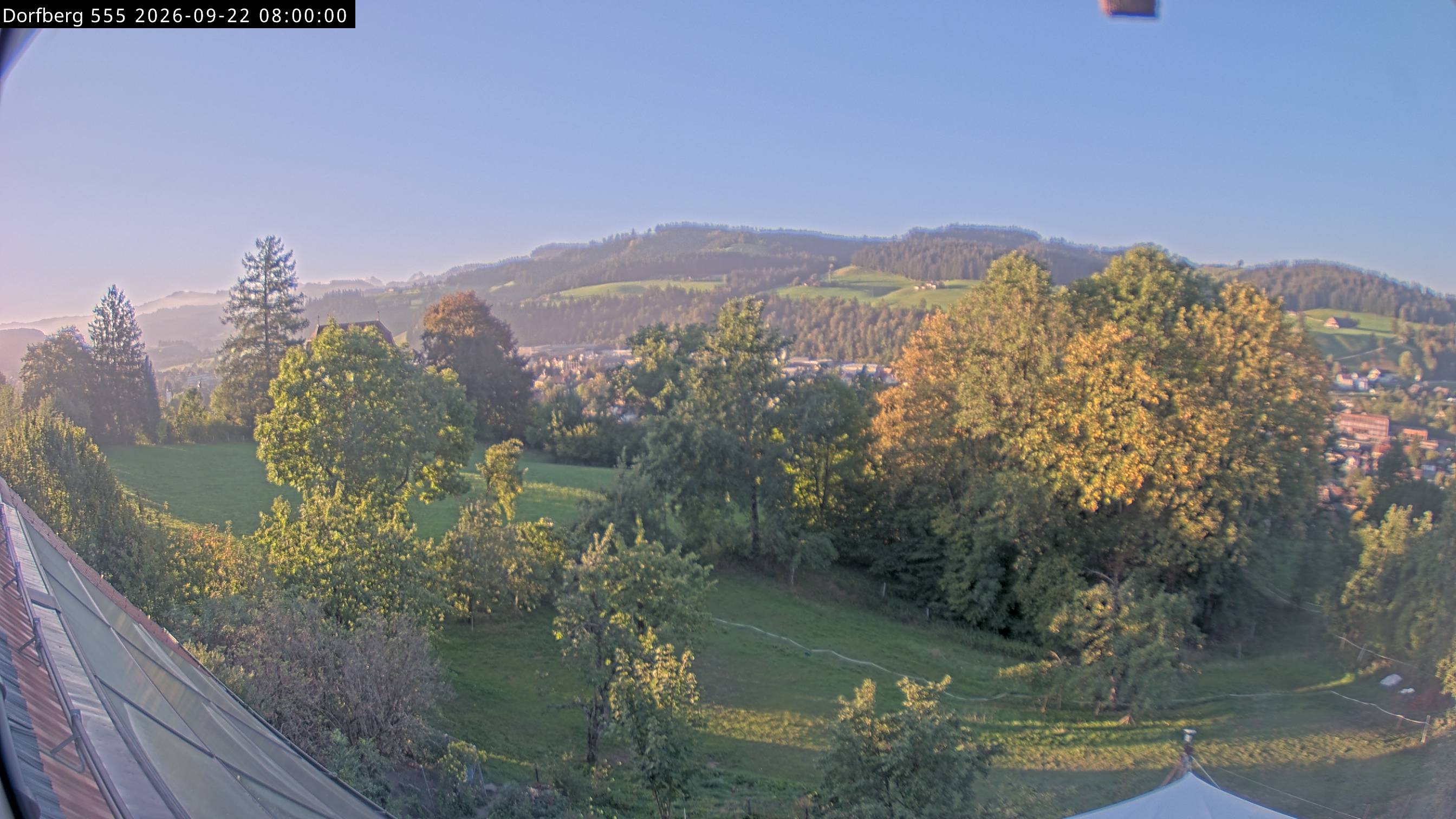 Webcam-Bild: Aussicht vom Dorfberg in Langnau 20260922-080000